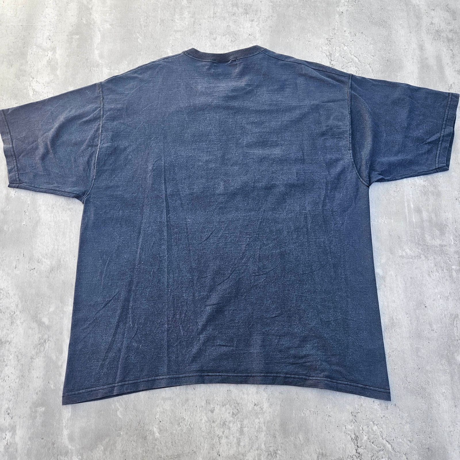 Hugo Boss Vintage Hugo Boss T-Shirt Big Spell Out Y2K Men's Size XL Size US XL / EU 56 / 4 - 4 Thumbnail
