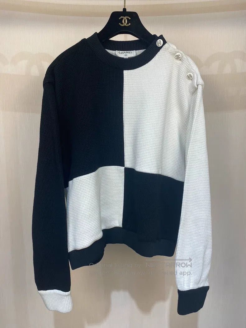 Chanel Chanel 21 popular black and white waffle sweatshirt Size M / US 6-8 / IT 42-44 - 2 Thumbnail