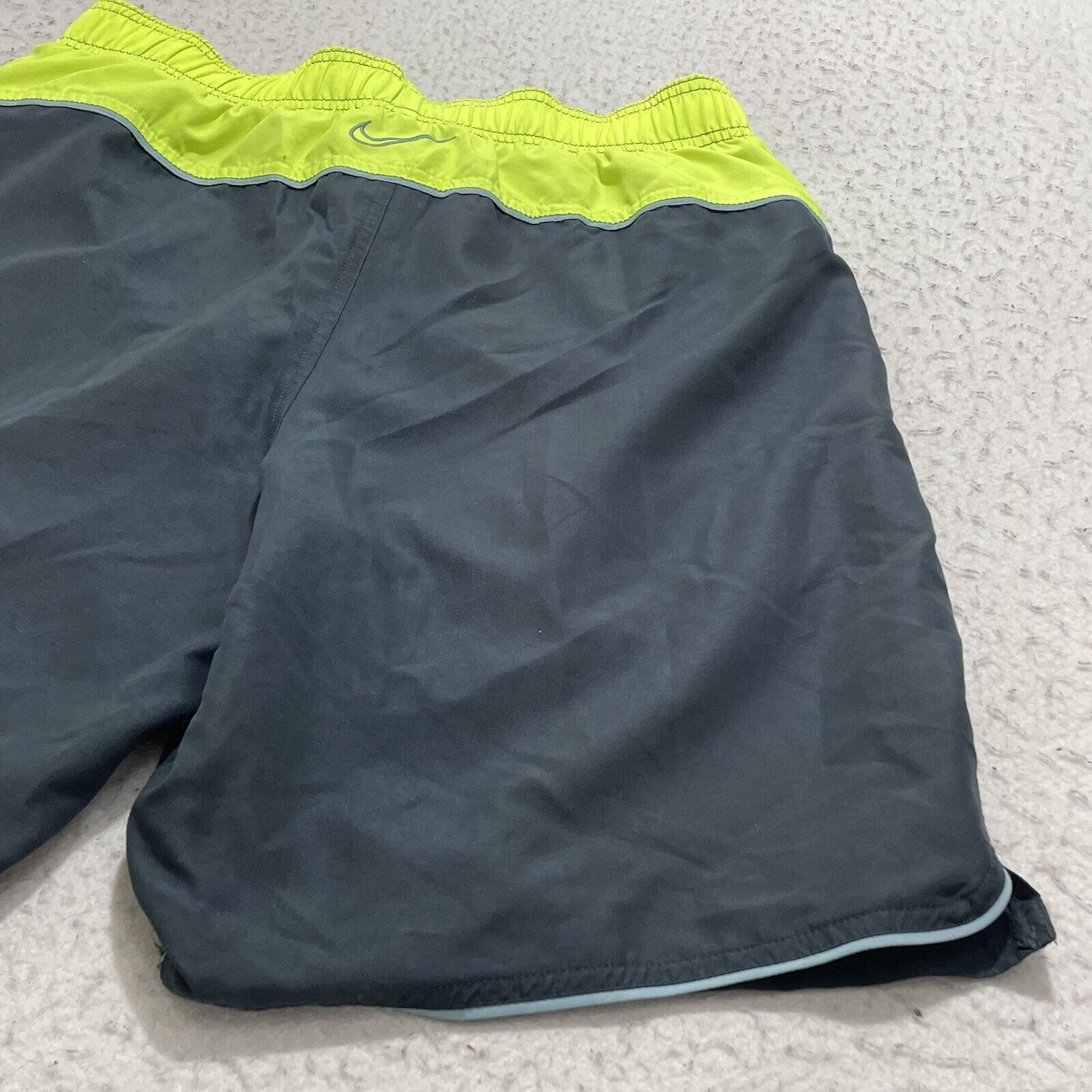 Nike Nike Swim Trunks Mesh Gray Green Drawstring Bathing Suit Size US 32 / EU 48 - 11 Thumbnail