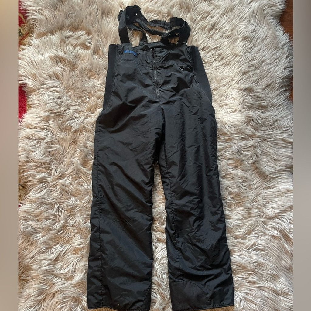 Columbia Columbia Snow Pants w/ straps fits a size M(measurements) Size US M / EU 48-50 / 2 - 1 Thumbnail