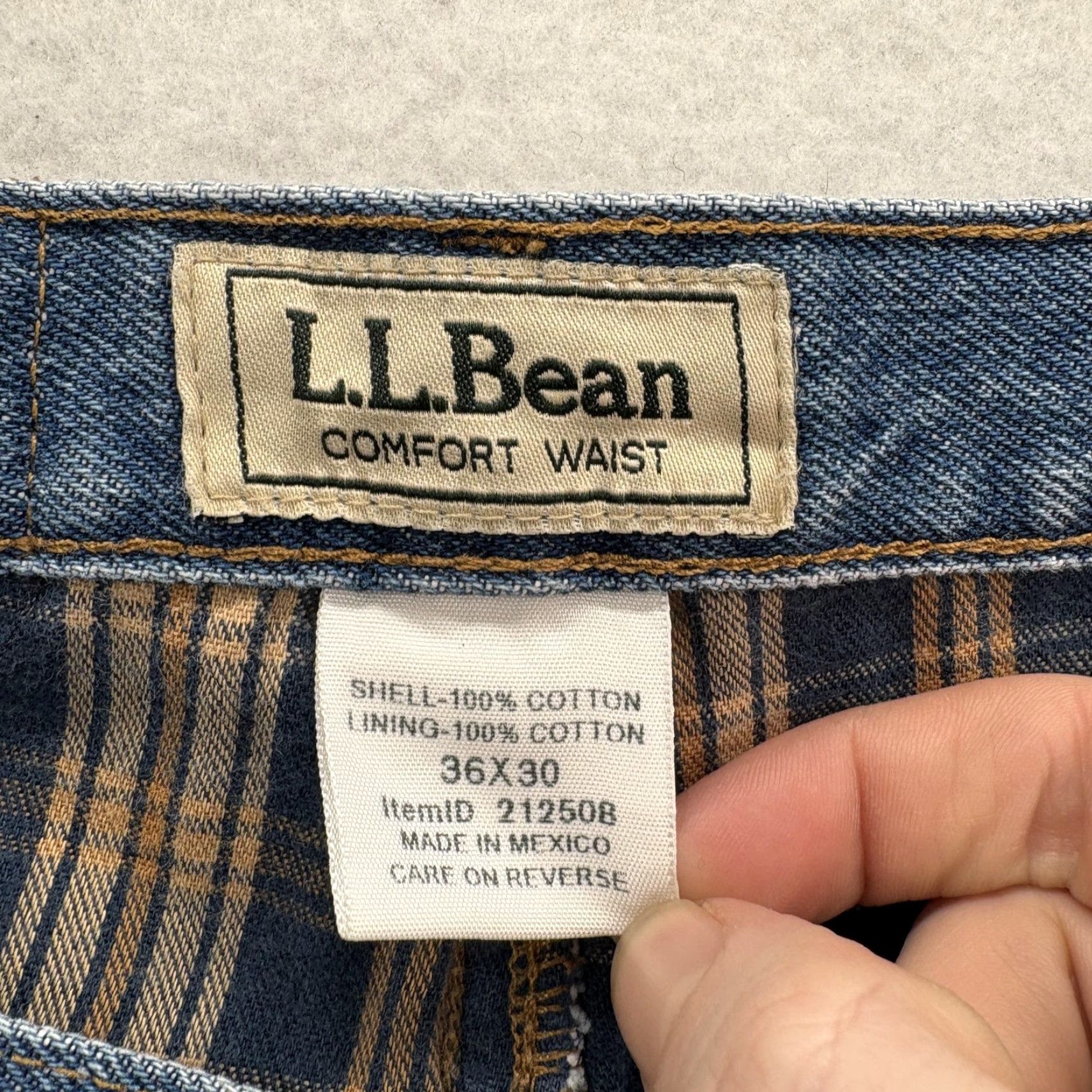 Vintage L.L. Bean Jeans Mens 36x30 Comfort Waist Straight Denim Blue 5-Pocket Pockets Regular Inseam 30 Size US 36 / EU 52 - 4 Thumbnail