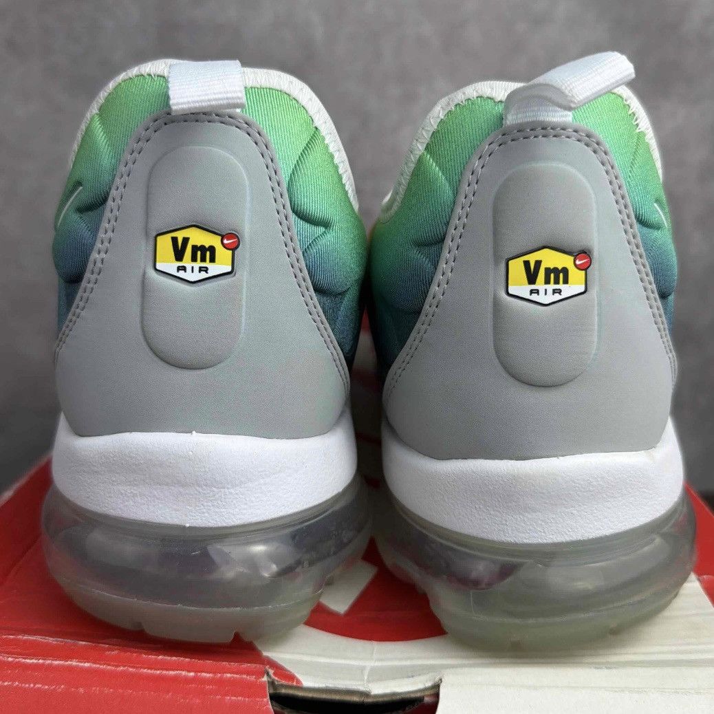 Nike NEW Nike Air VaporMax Plus Rainbow Tie-Dye Air 924453-103 OG Size US 13 / EU 46 - 6 Thumbnail