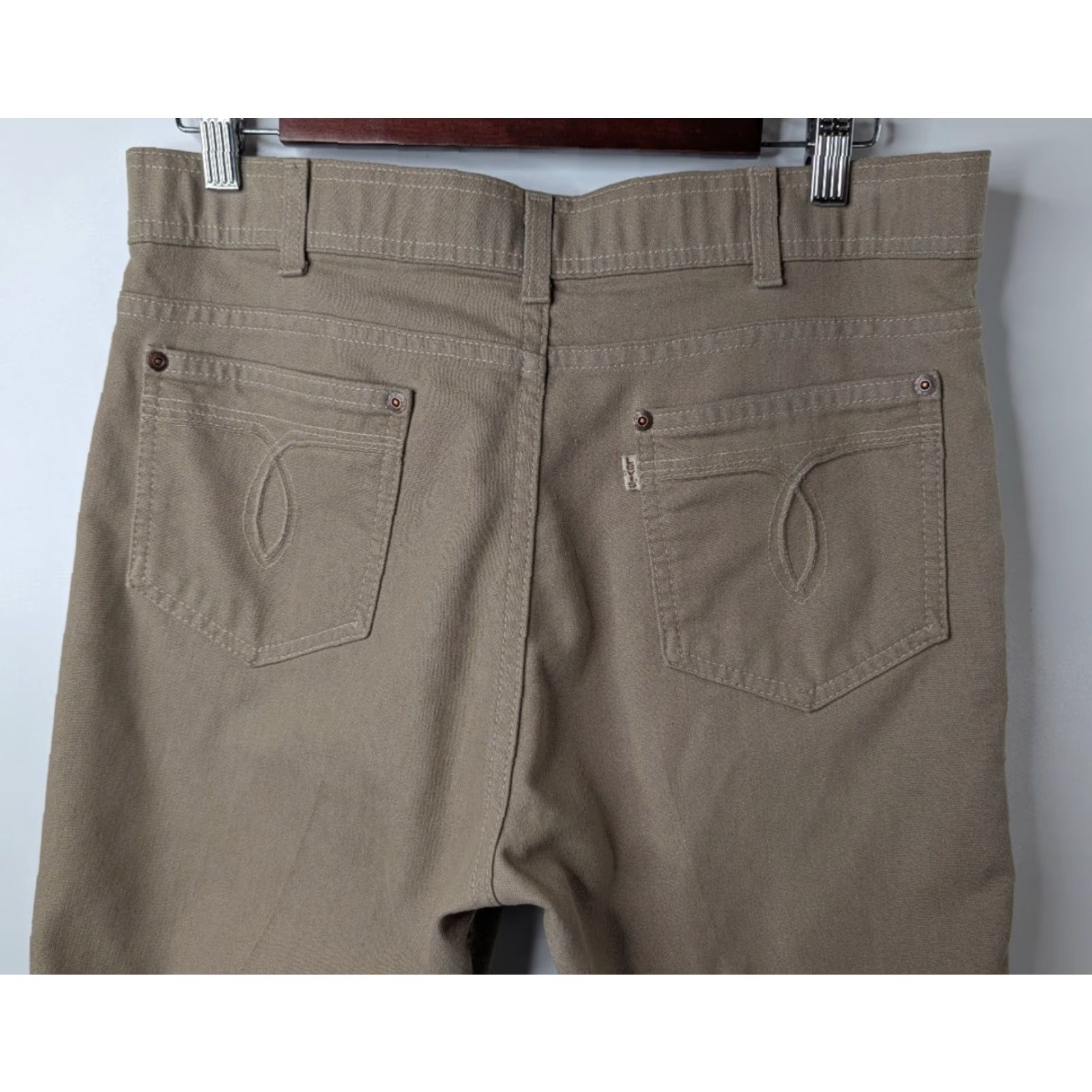 Levi's VTG Levi's Men Pants 34x30 Beige Chino With A Skosh More Room Stretch Yarns Levi's Pants Beige Chino 34x30 5-Pocket Mens Vintage Regular Size US 34 / EU 50 - 6 Thumbnail