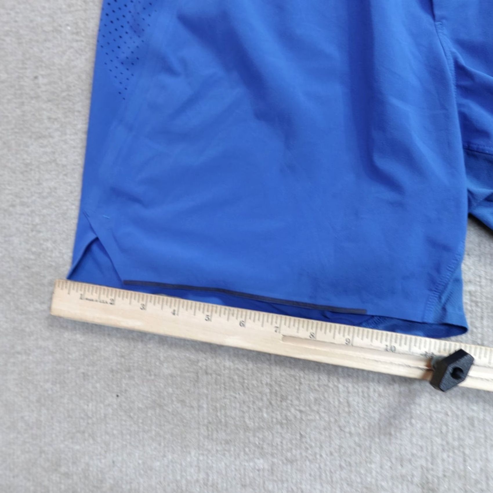 Lululemon Lululemon Shorts Men S Blue Solid Lined 5.5" Inseam Lite Speed Running LM7A35S Size US 29 - 5 Thumbnail