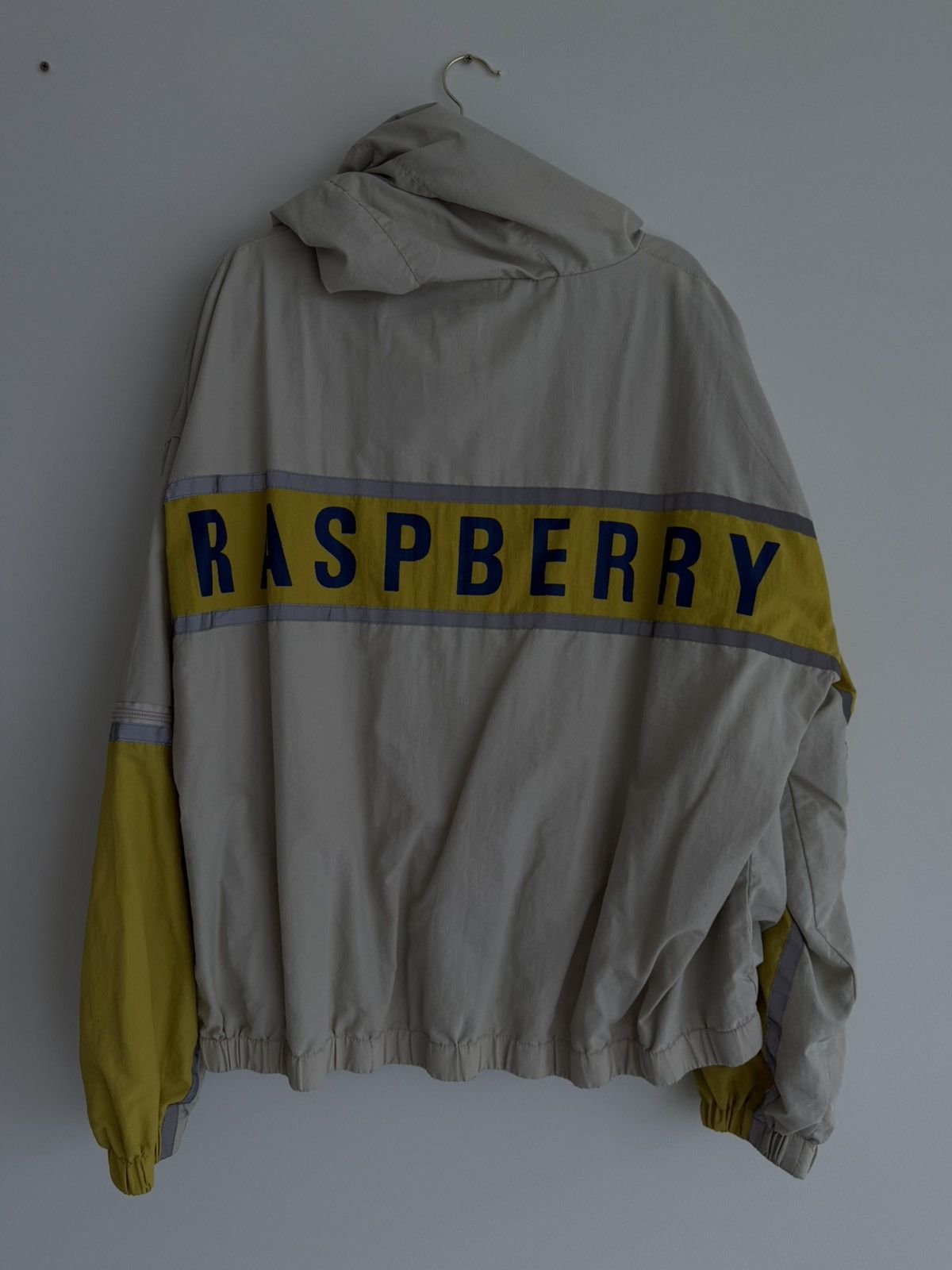 The GV Gallery GV Gallery Raspberry Reflective Windbreaker Jacket Size US XL / EU 56 / 4 - 2 Thumbnail