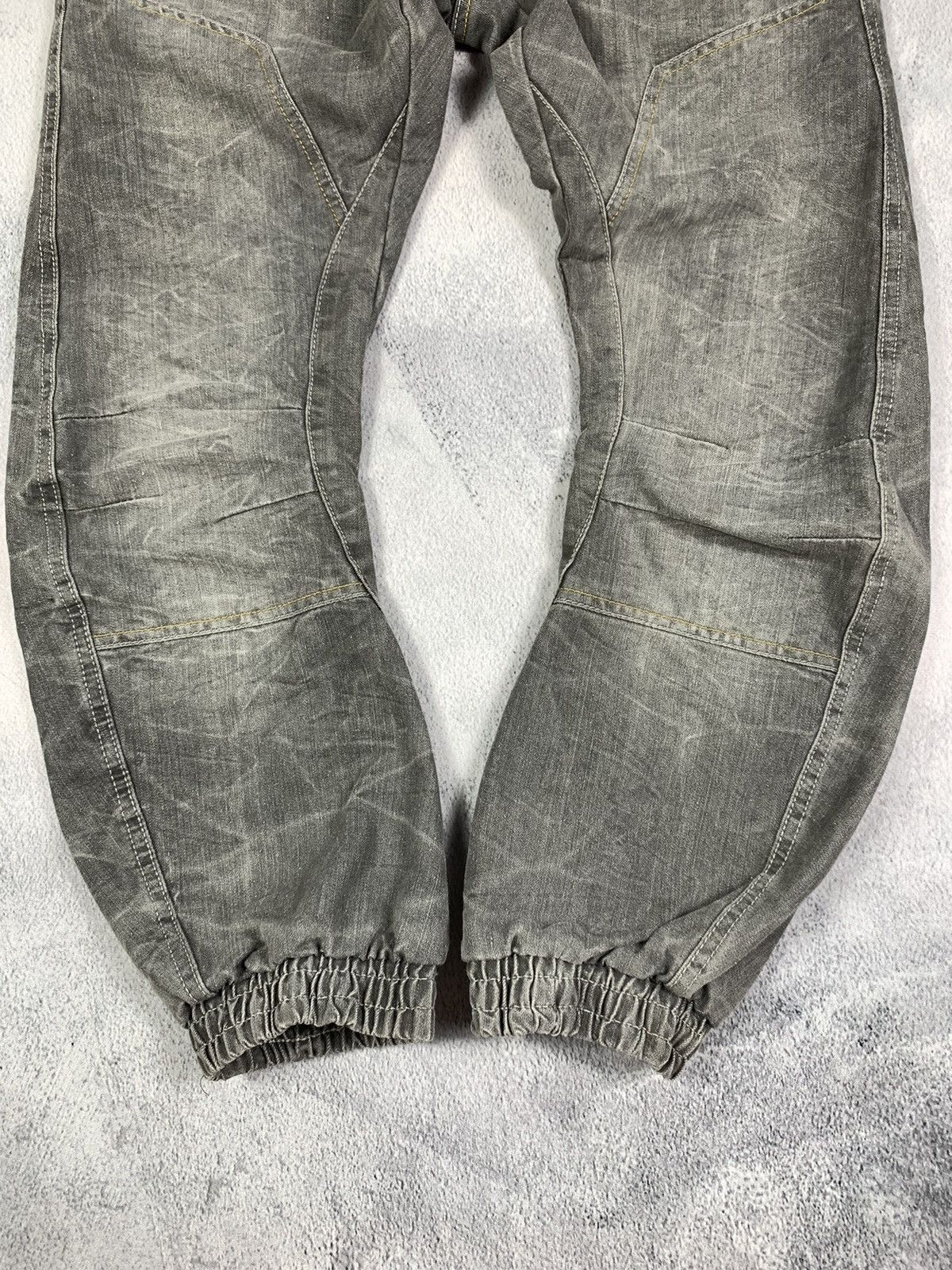 Japanese Brand × Vintage Vintage Y2K Japanese cuff denim jeans streetwear size 32x30 Size US 32 / EU 48 - 8 Thumbnail