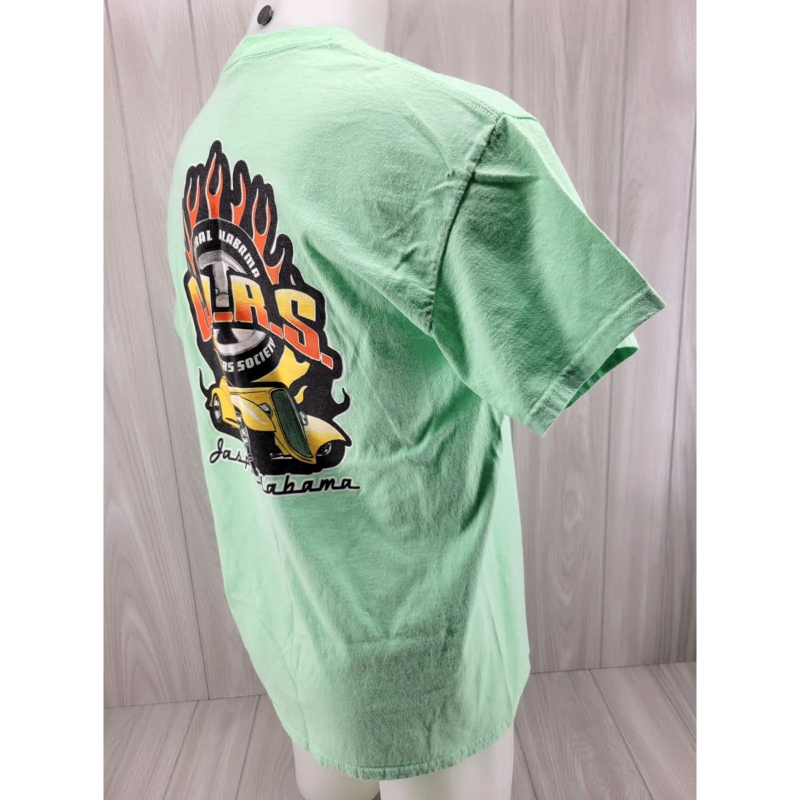 Gildan VINTAGE Central Alabama Rodders Society Mens Shirt L Green Shirt Mens L Green 90s Hot Rod Theme Size US L / EU 52-54 / 3 - 6 Thumbnail