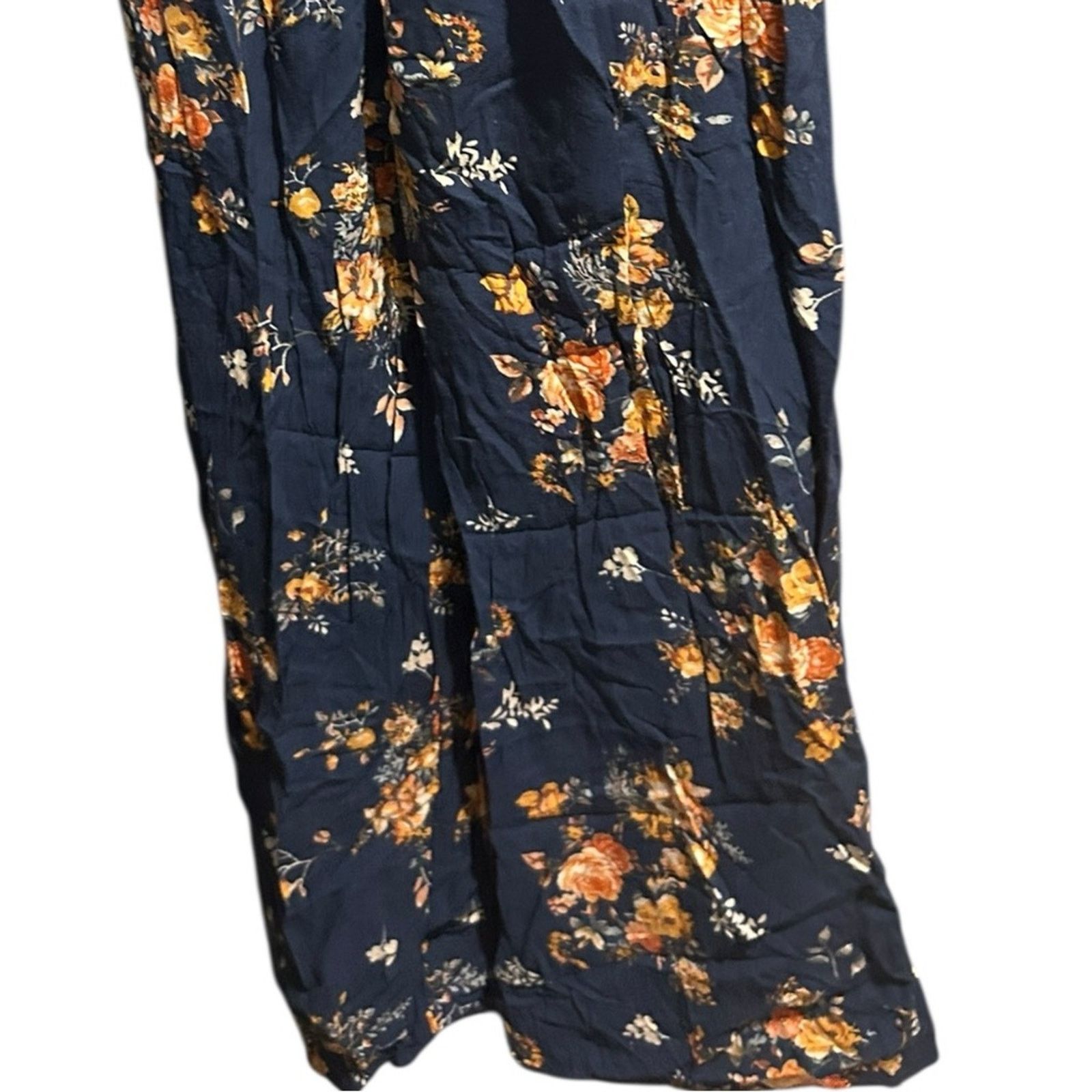 Other Xhilaration Blue Yellow Floral Romper V-Neckline Size M Size 30" / US 8 / IT 44 - 6 Thumbnail