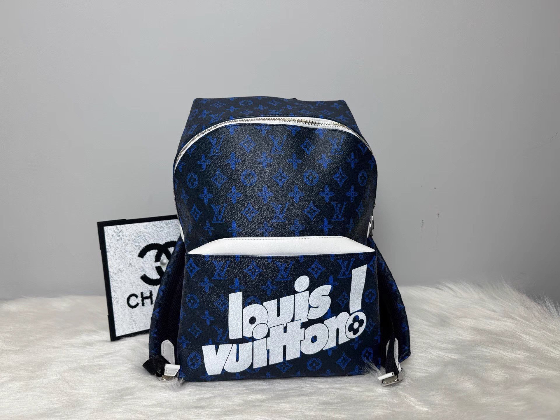 Louis Vuitton Louis Vuitton Colorblock Monogram Daypack K36 Size ONE SIZE - 1 Thumbnail