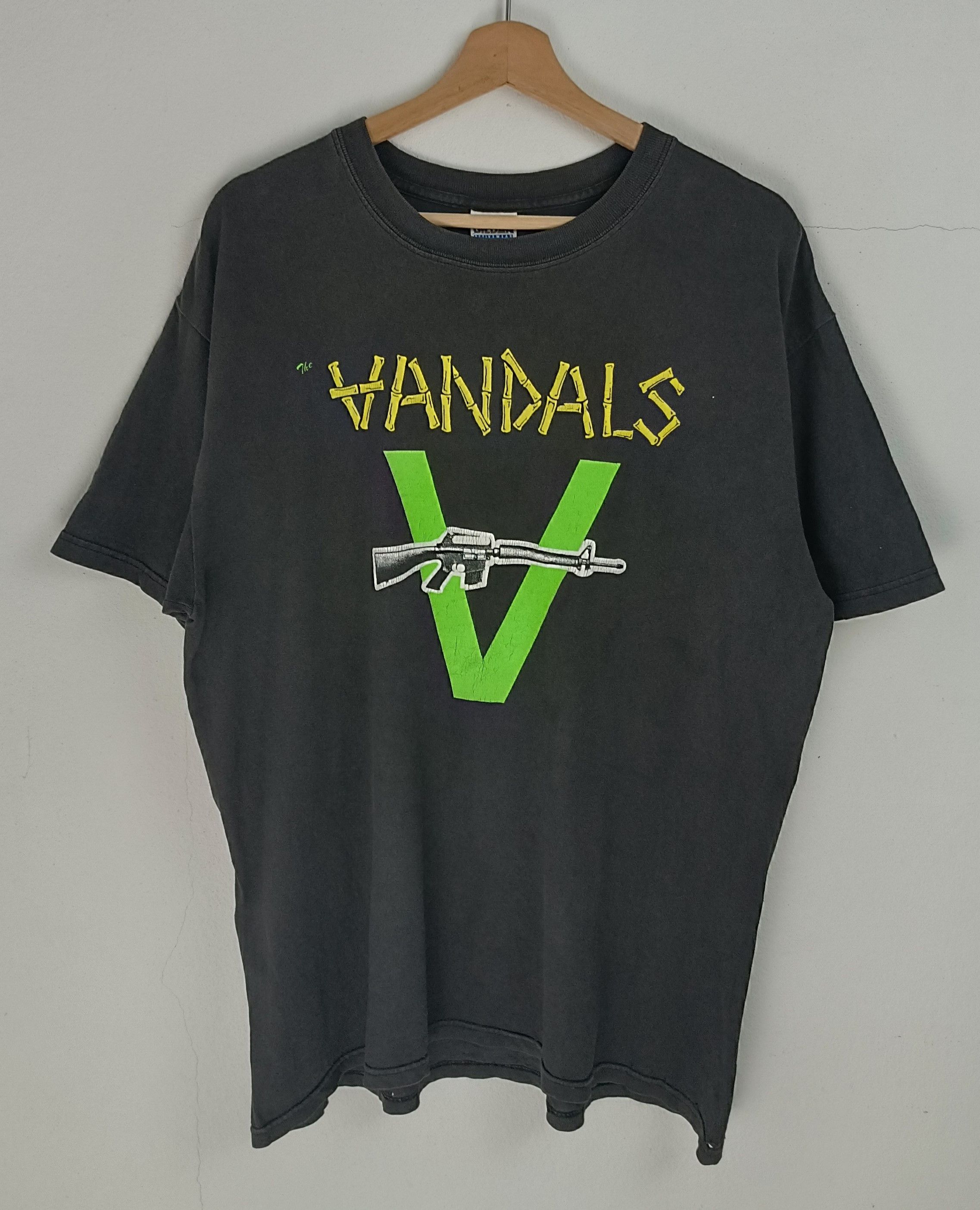 Band Tees VINTAGE 2000s THE VANDALS SOCAL PUNK TEE (nofx tsol rancid ) Size US L / EU 52-54 / 3 - 3 Thumbnail