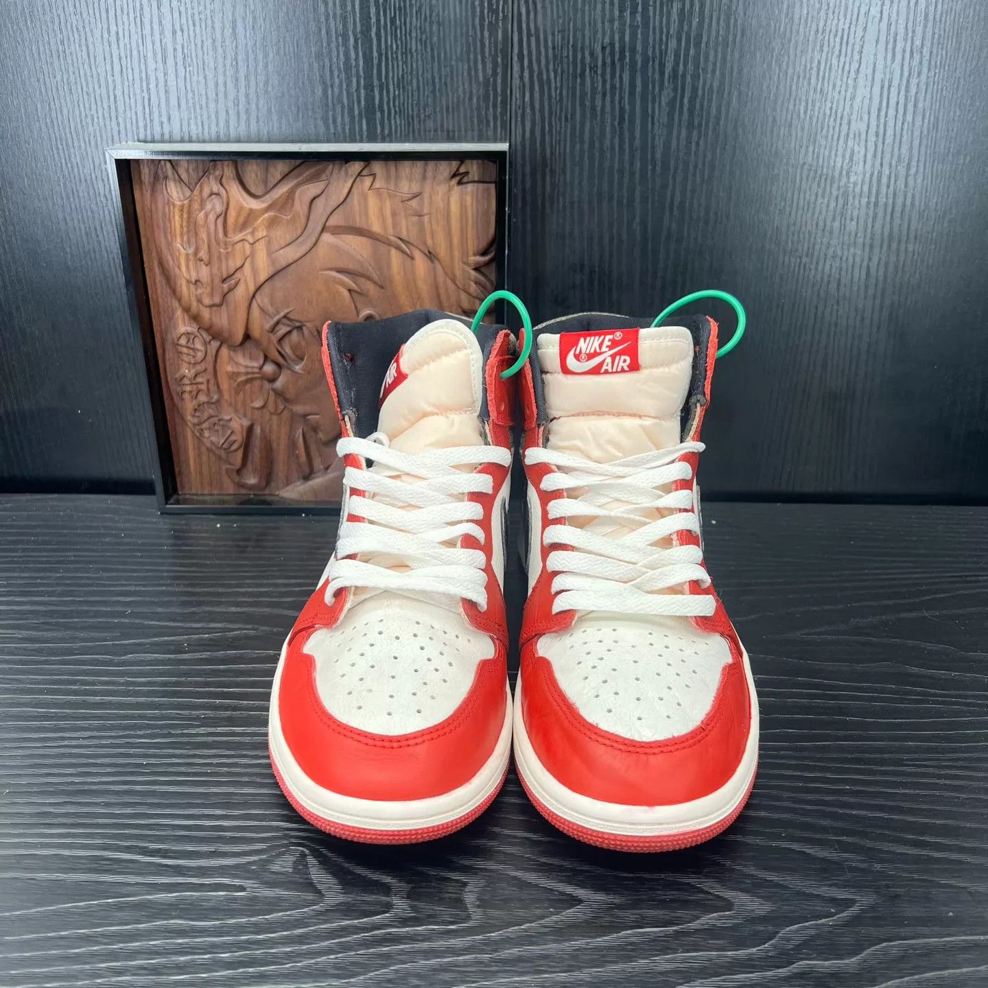 Nike Air Jordan 1 Distressed Chicago 42 US with box Near Mint Size US 9 / EU 42 - 7 Thumbnail