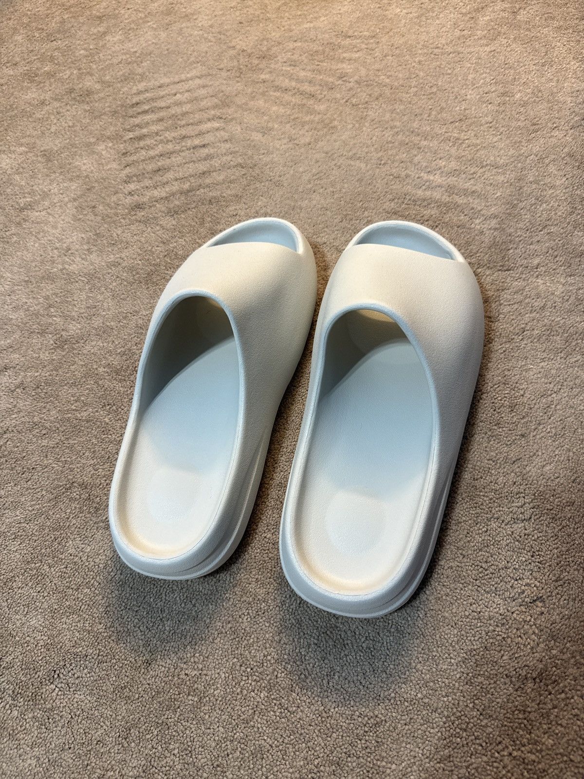 Yeezy YZY YS-01 Size US 13 / EU 46 - 2 Thumbnail