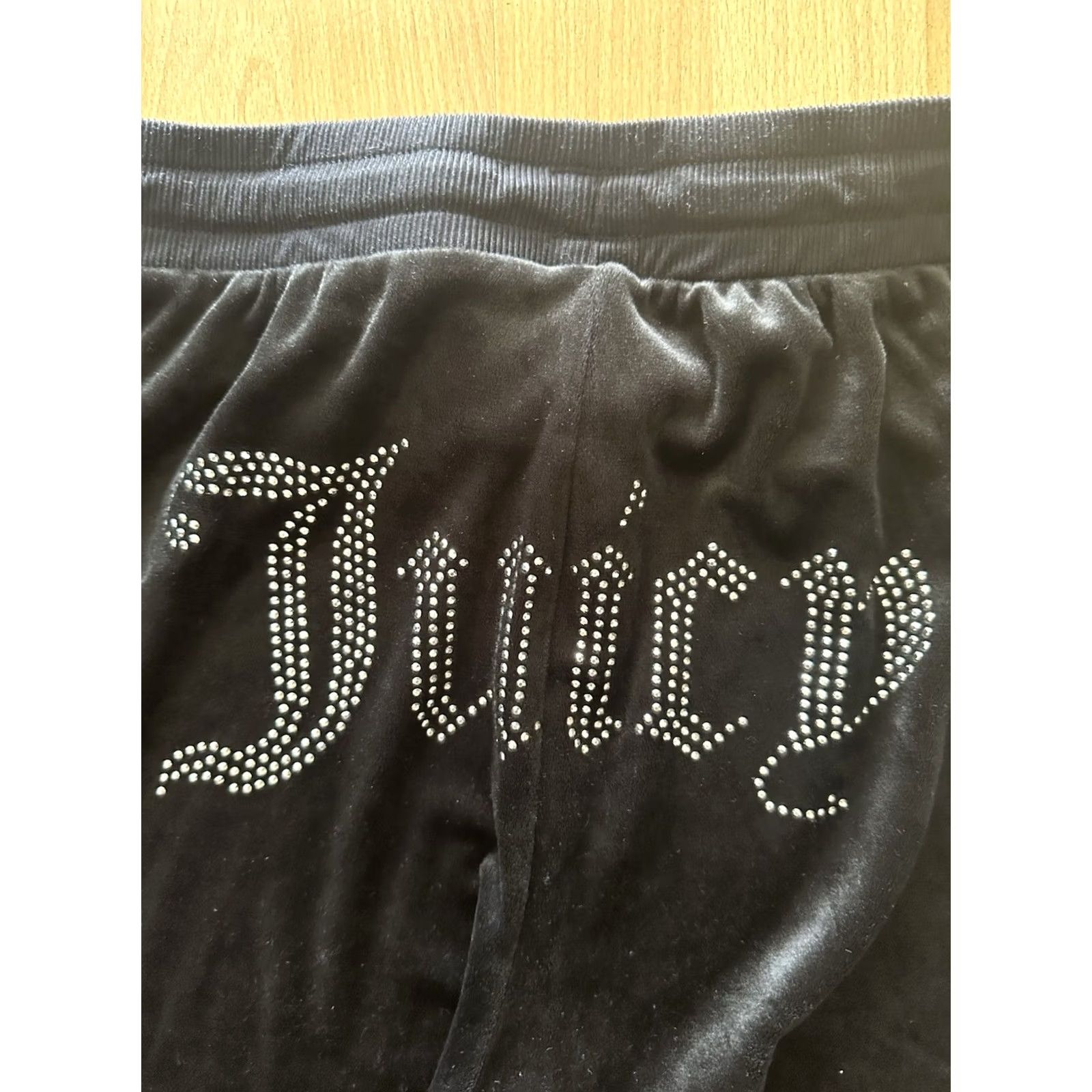 Juicy Couture VINTAGE Juicy Couture Velour Track Pants Womens Size Large Black Y2K Spellout Size 36" / US 14 / IT 50 - 2 Thumbnail
