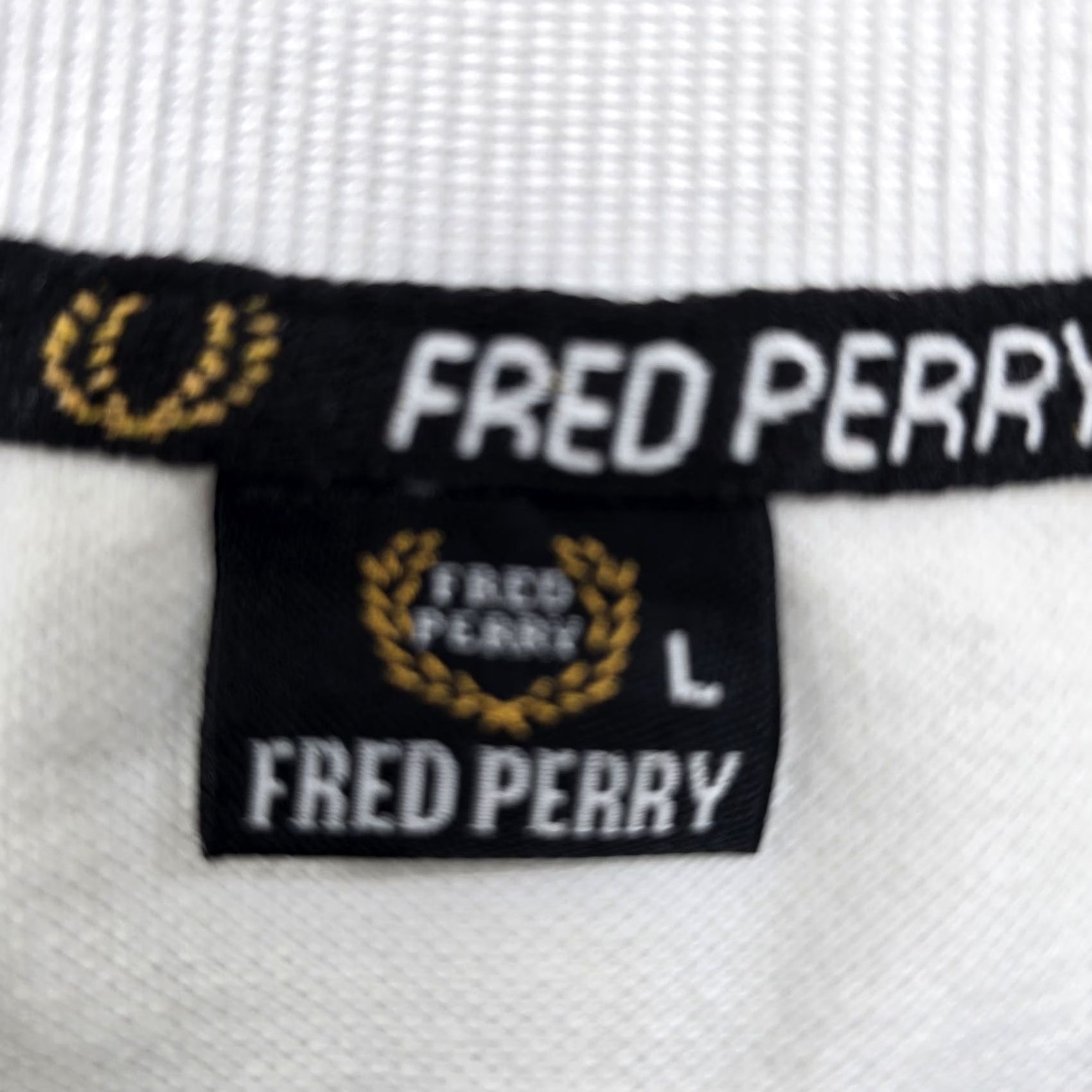 Fred Perry Fred Perry Men's White Twin Tipped Polo Shirt Size L Size US L / EU 52-54 / 3 - 3 Thumbnail