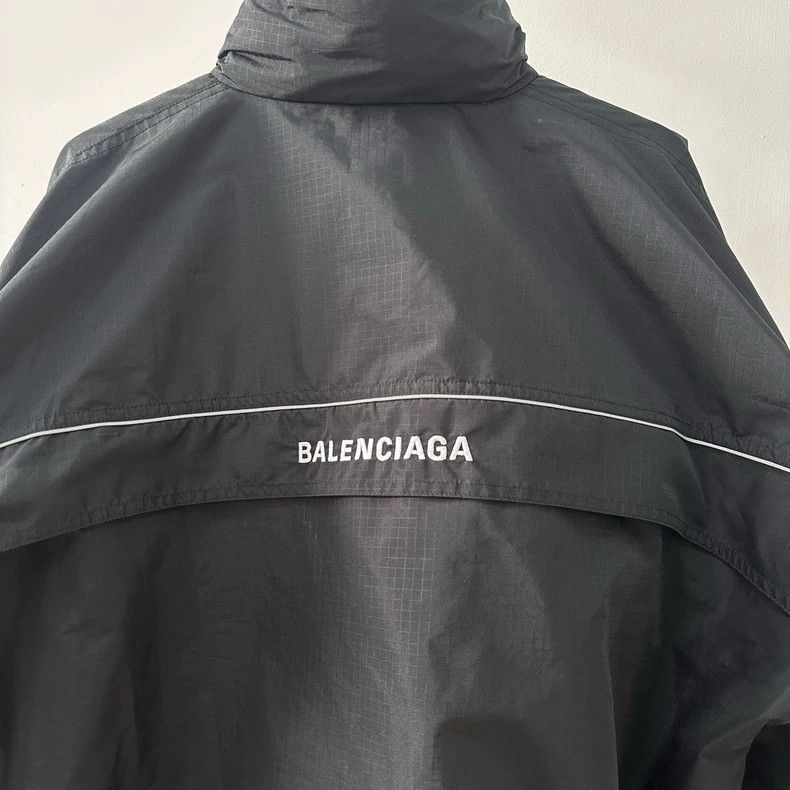 Balenciaga Balenciaga Front and back embroidered logo half zip ski jac Size US S / EU 44-46 / 1 - 4 Thumbnail