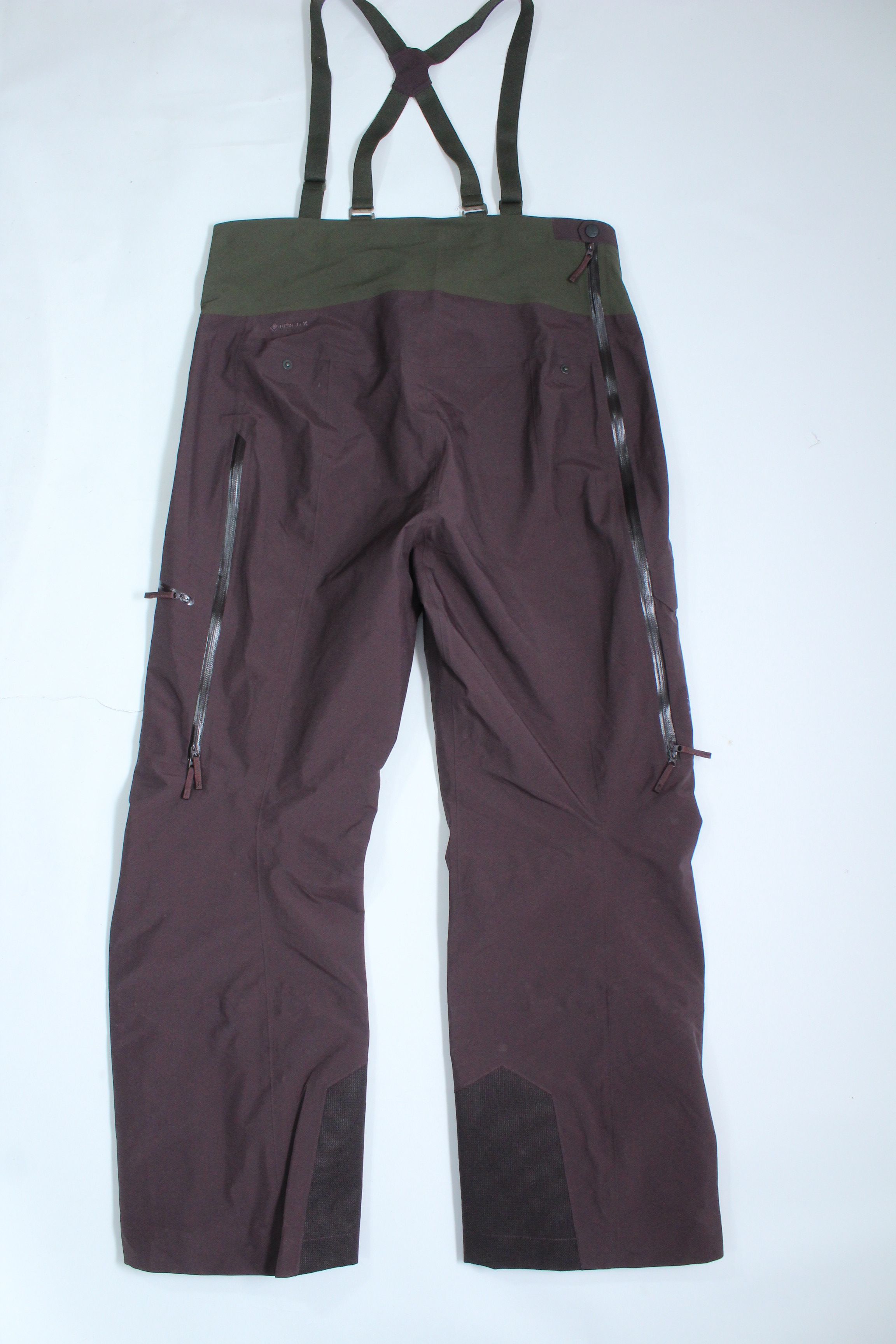 00s arc'teryx GORE-TEX bib pants 金刺繍 arcteryx-alpha-sv-bib-mens-