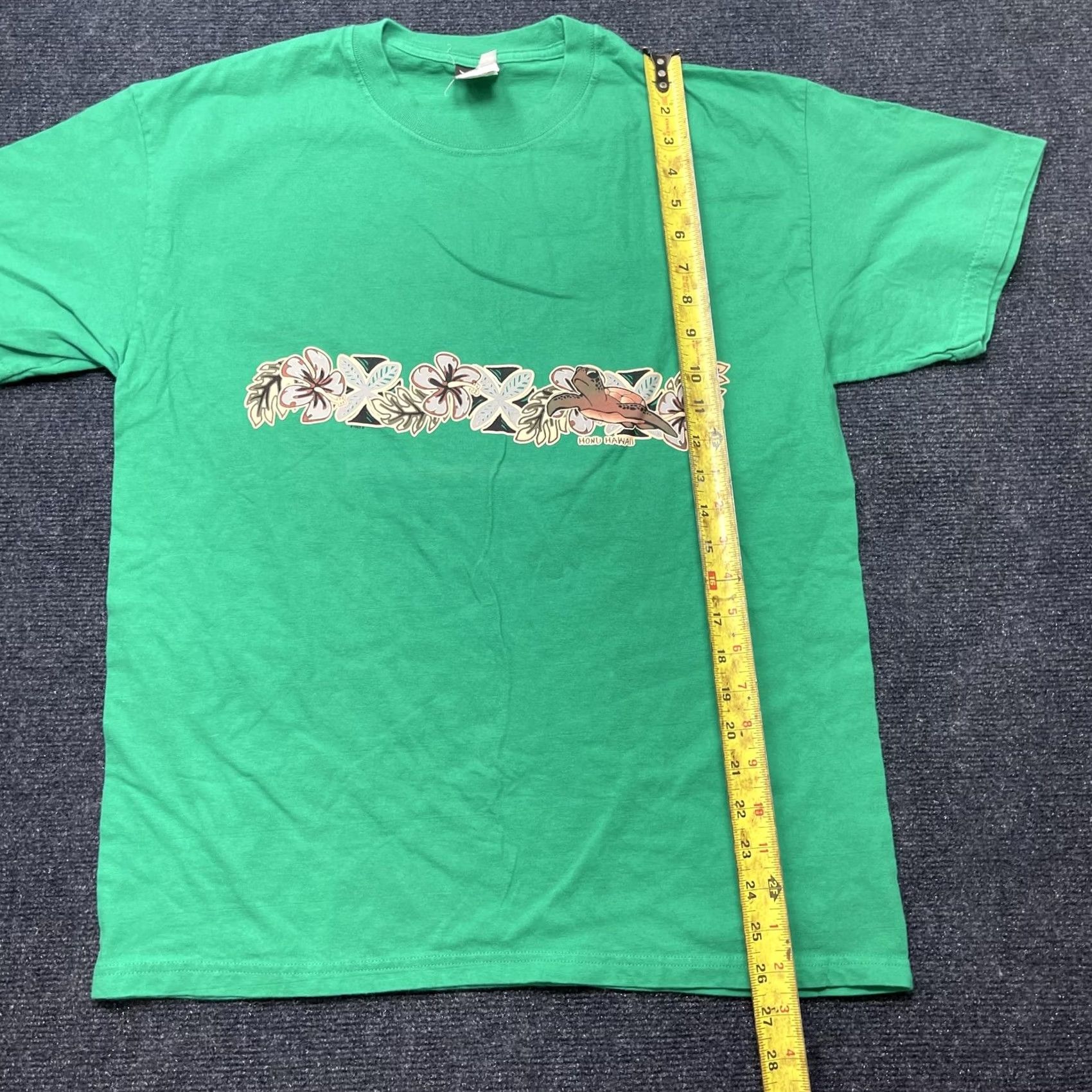 Hanes Hanes Beefy-T Shirt Mens Large Green Hawaiian Honu Sea Turtle Tee T-Shirt Size US L / EU 52-54 / 3 - 5 Thumbnail