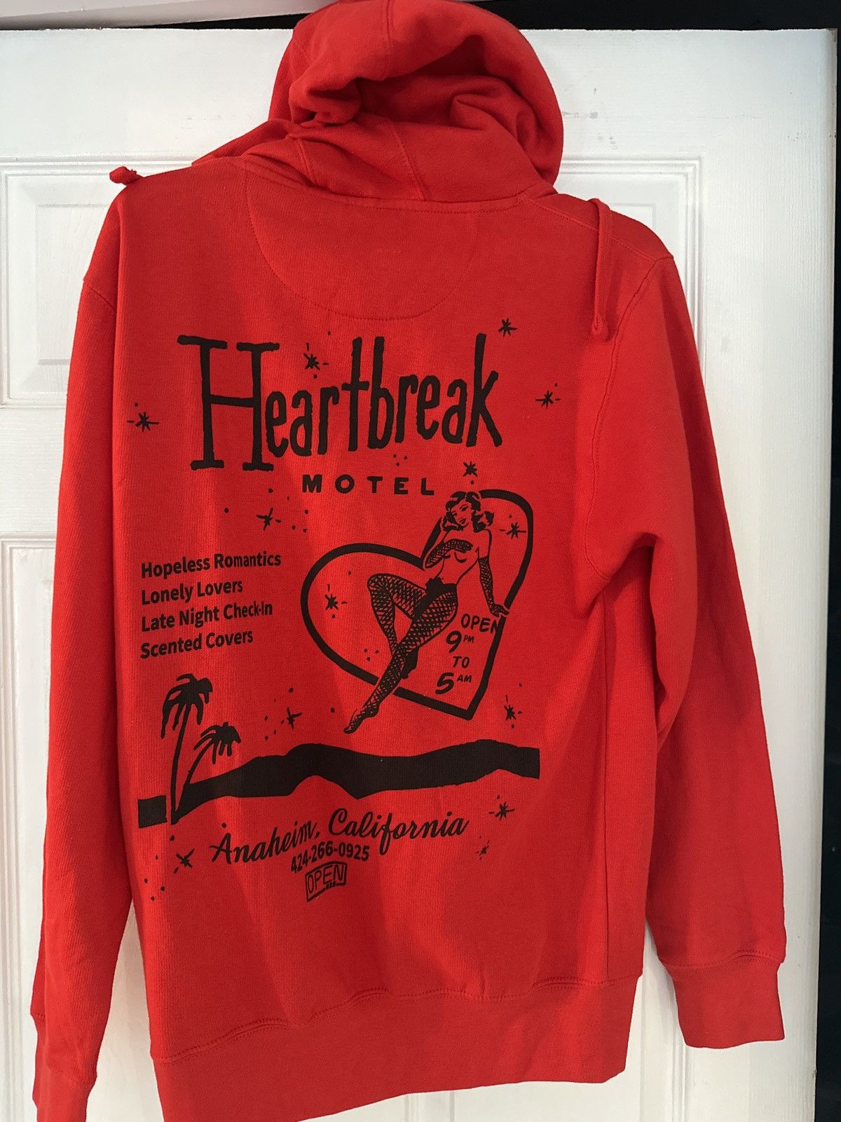 Vintage Heartbreak Hotel Anaheim, California, two sided nude girl Size US S / EU 44-46 / 1 - 1 Thumbnail