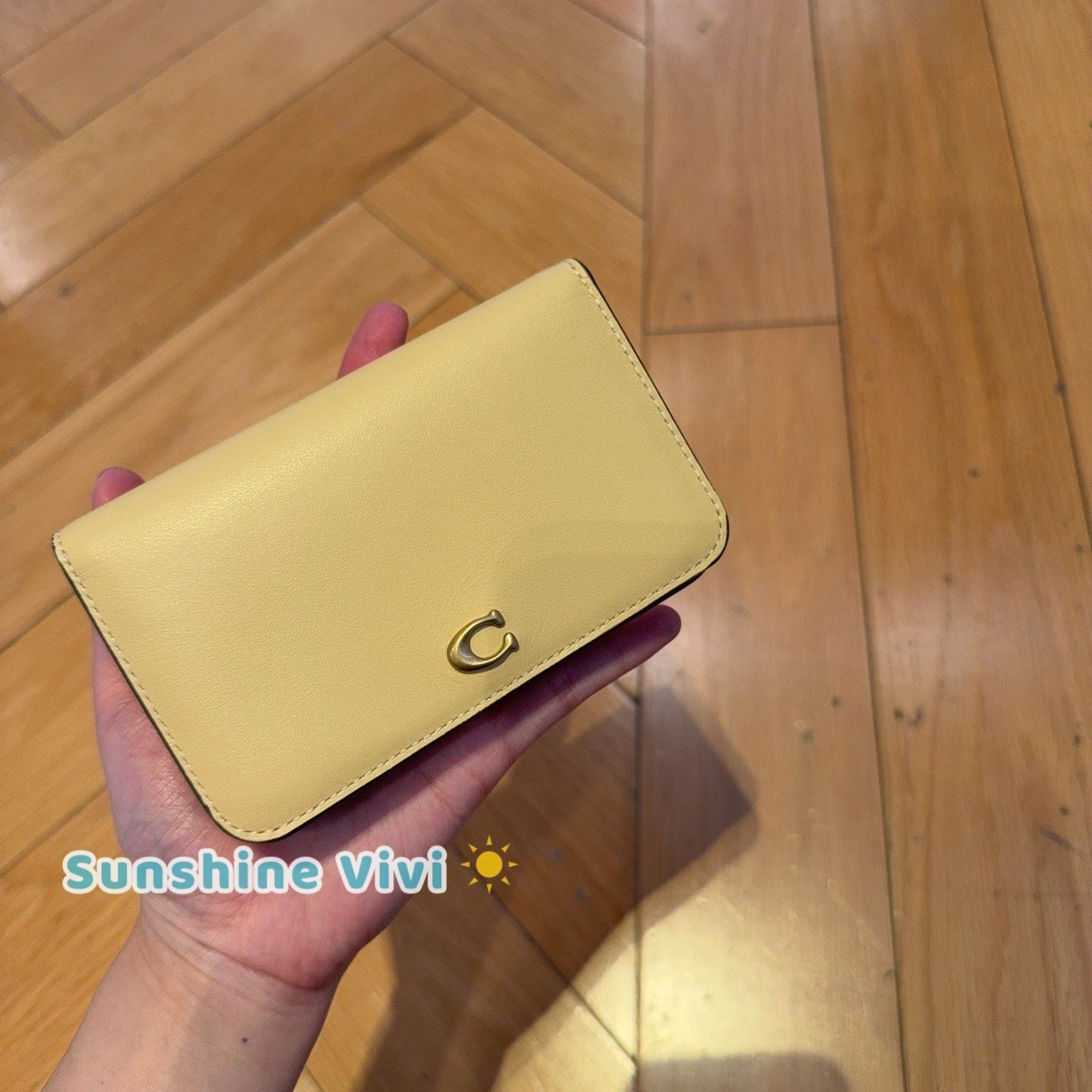 Coach NWT Coach Slim Card Case Wallet CR990 Leather Vanilla Size ONE SIZE - 1 Thumbnail