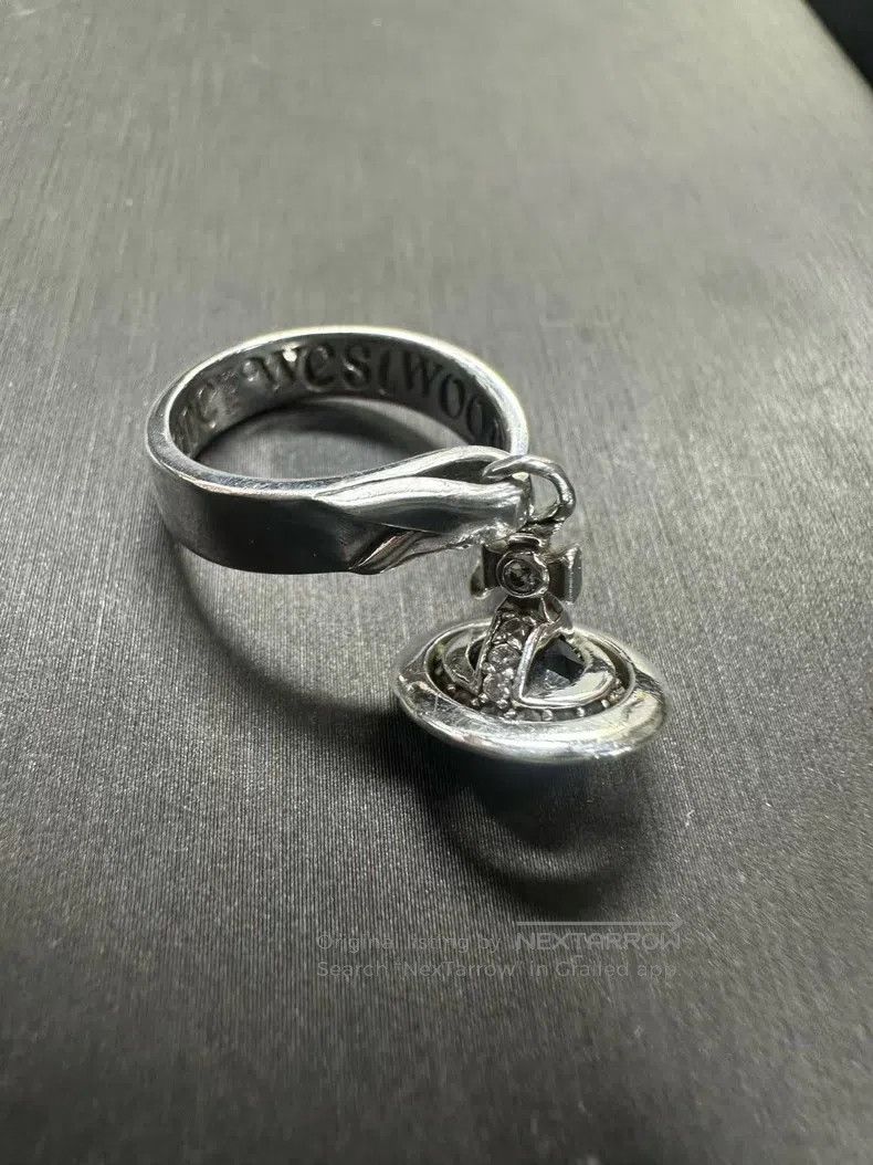 Vivienne Westwood Vivienne Westwood Saturn Ribbon Orb Ring Size ONE SIZE - 1 Thumbnail