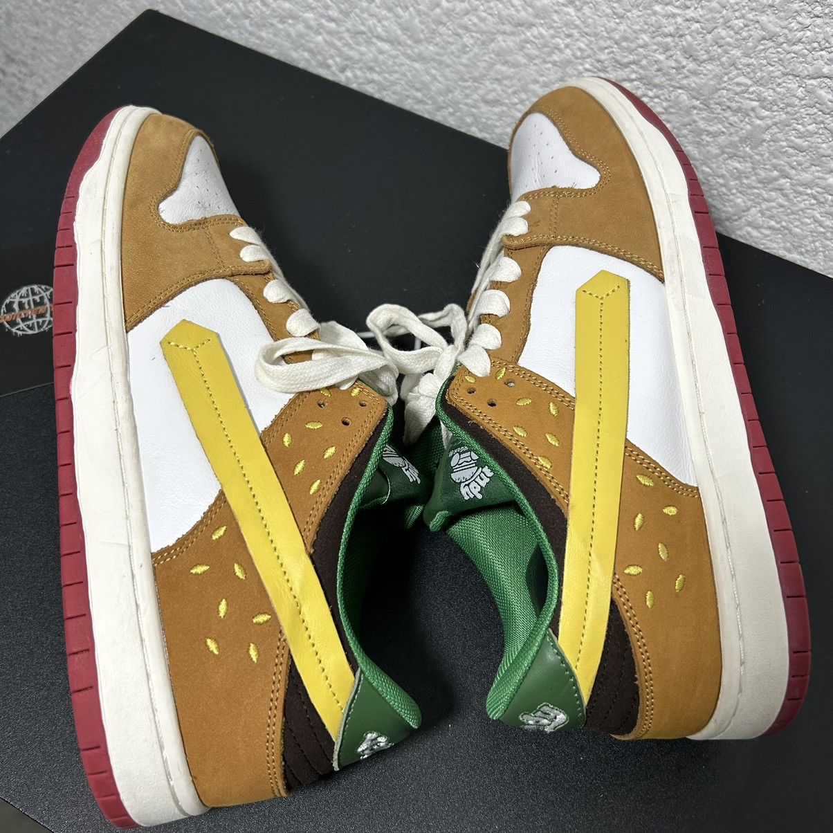 Vandy The Pink Vandy The Pink Burguer Dunks Low Size US 10 / EU 43 - 4 Thumbnail