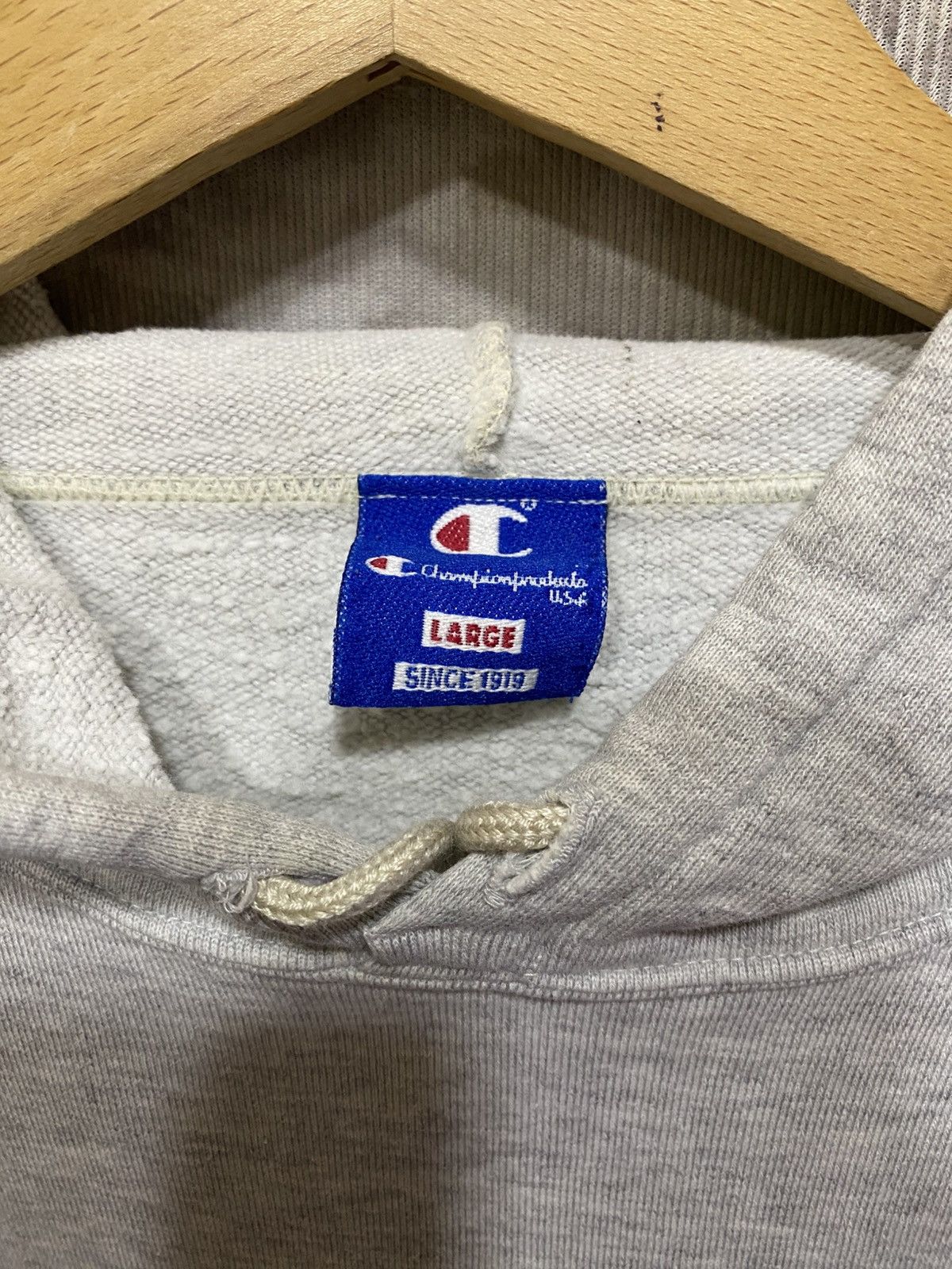 Champion Vintage Champion Hoodies Spellout Logo Streetwear Size US L / EU 52-54 / 3 - 9 Thumbnail