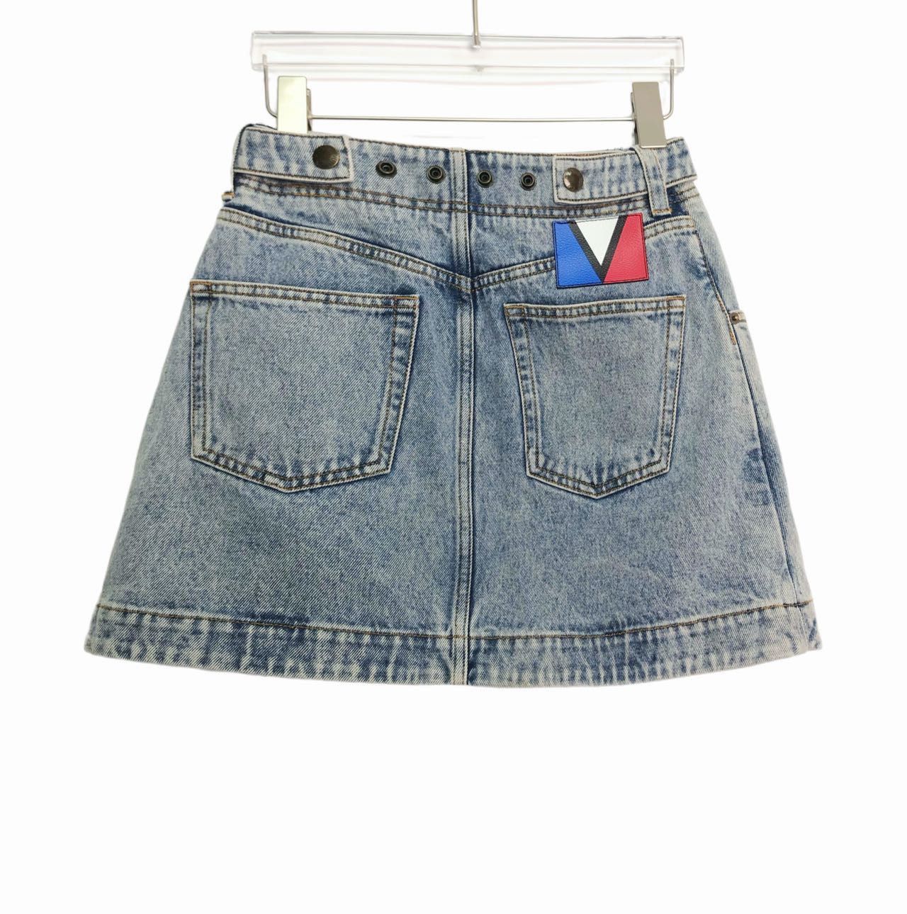 Louis Vuitton Louis Vuitton High Waist Casual Denim Mini Skirt K26WX Size 26" / US 2 / IT 38 - 2 Thumbnail