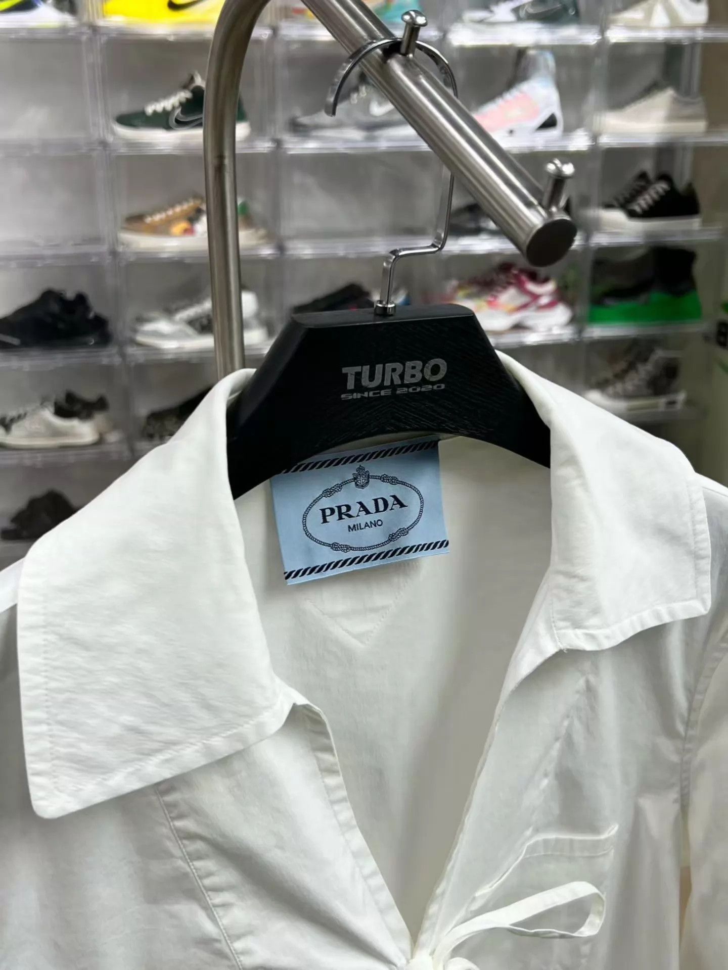 Prada PRADA Bow White Shirt 42 Size M / US 6-8 / IT 42-44 - 2 Thumbnail