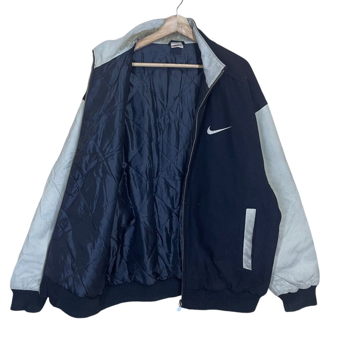Nike Vintage 90s Nike Varsity Sleeve Leather Jacket Size US L / EU 52-54 / 3 - 12 Thumbnail