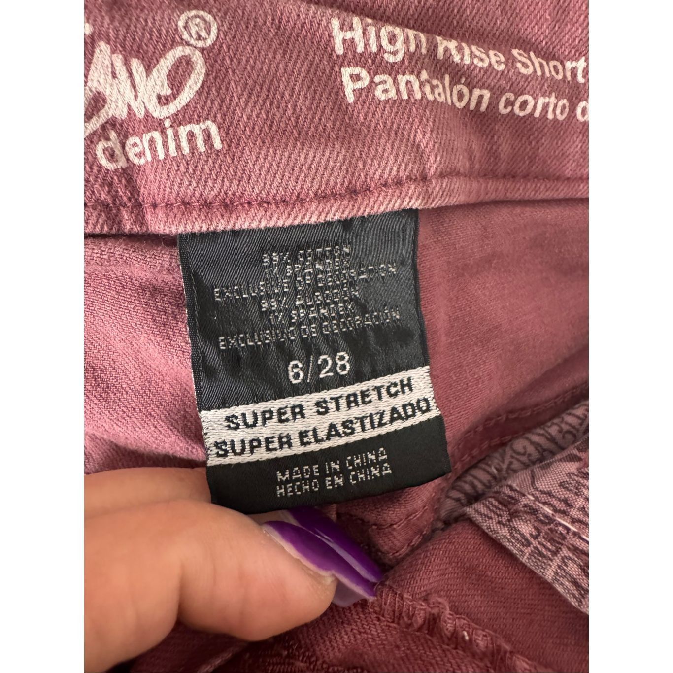 Mossimo Massimo Denim High Rise Shorts Size 6/28 Burgundy Lace Hem Super Stretch Size 28" / US 6 / IT 42 - 3 Thumbnail
