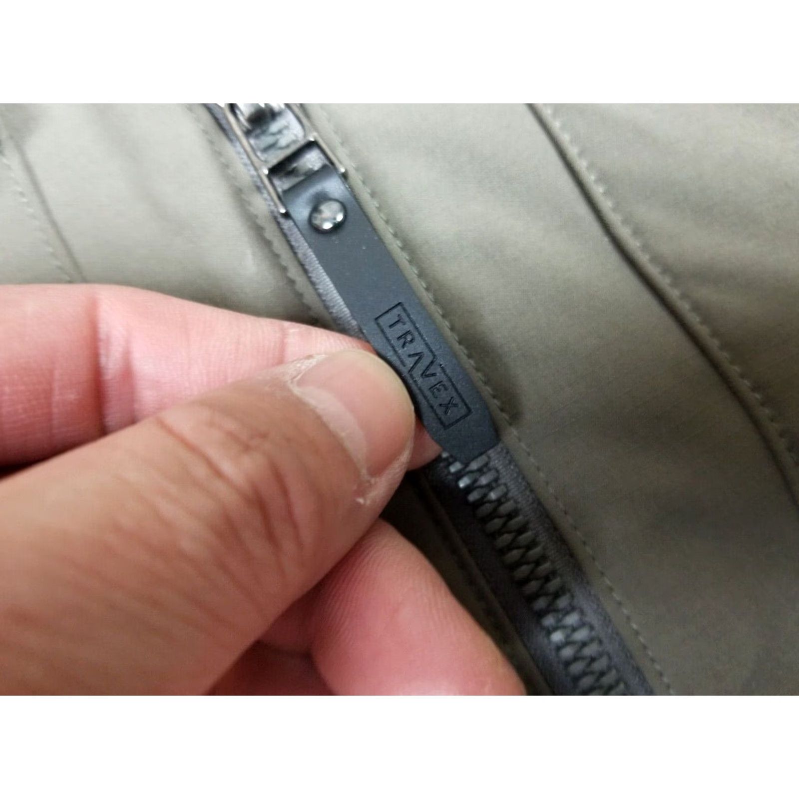 Eddie Bauer EDDIE BAUER JACKET Men M Gray Leather Canvas Hooded Lined Traves Flexion M-61 Style Cross Shoulder 18 Inch 23 Inch 26 Inch 30 Inch OCJ Size US M / EU 48-50 / 2 - 6 Thumbnail