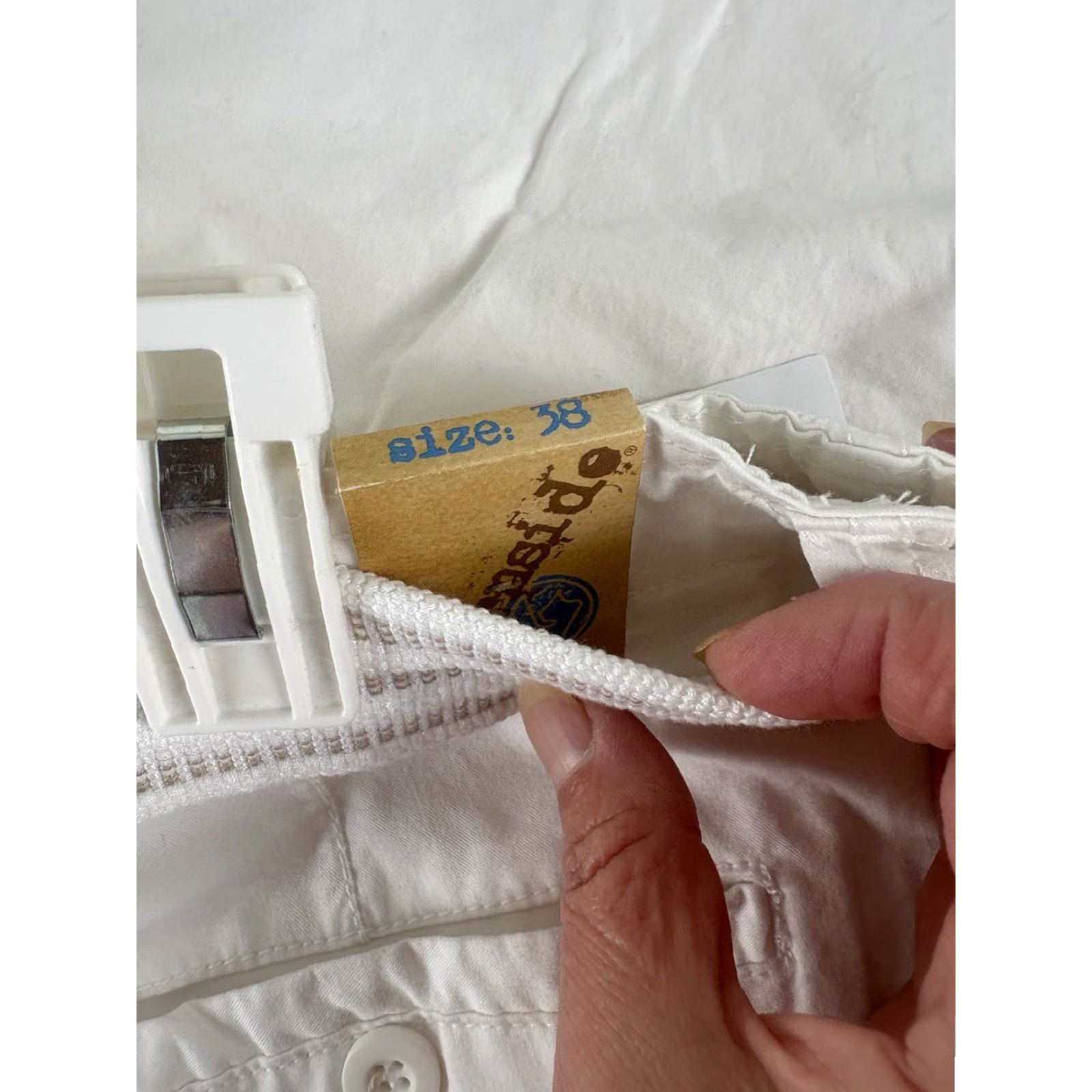 Burnside Burnside Shorts Men’s 38 White 100% Cotton Belted 11in Zip Button Cargo Casual Workwear New Size US 38 / EU 54 - 4 Thumbnail