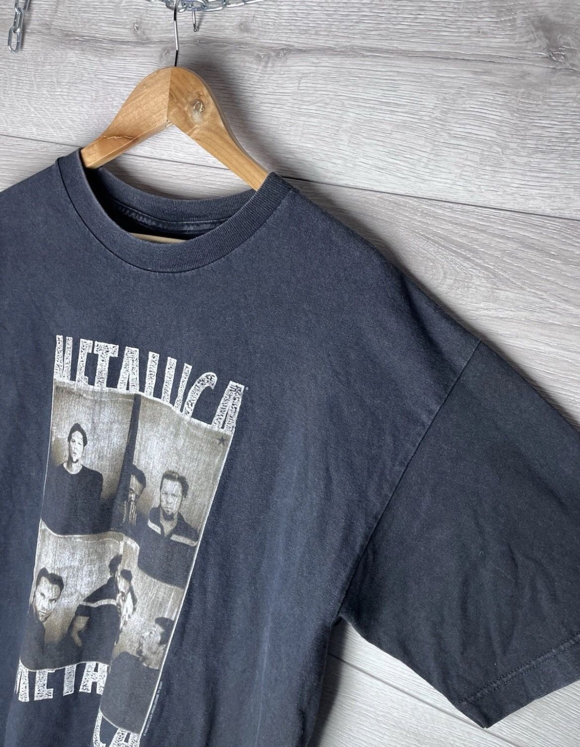 Metallica Vintage mens t-shirt Metallica 1999s size xl made in USA Size US XL / EU 56 / 4 - 6 Thumbnail
