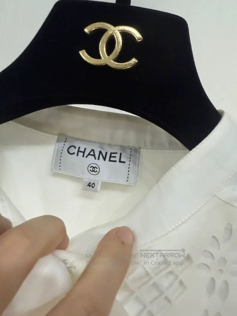 Chanel Chanel Hollow-out stitching snowflake button shirt Size S / US 4 / IT 40 - 6 Thumbnail