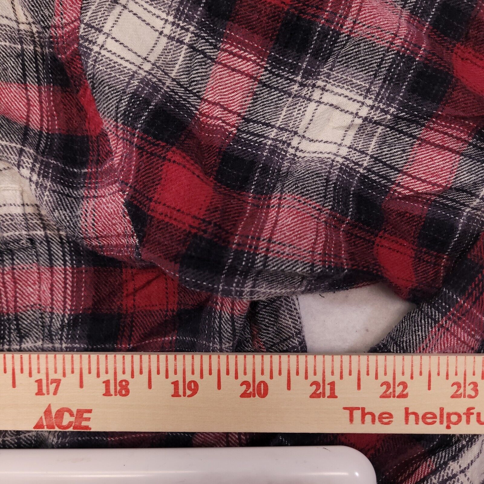 Cherokee Cherokee Tartan Flannel Shirt Mens Size Large L Red Gray Size US L / EU 52-54 / 3 - 9 Thumbnail