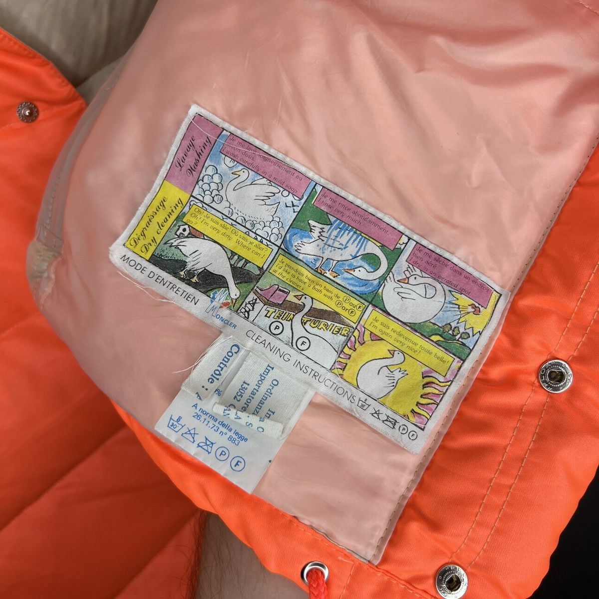 Moncler Moncler Puffer Down Jacket Vest Orange Logo Vintage 80s 90s Size US XL / EU 56 / 4 - 8 Thumbnail