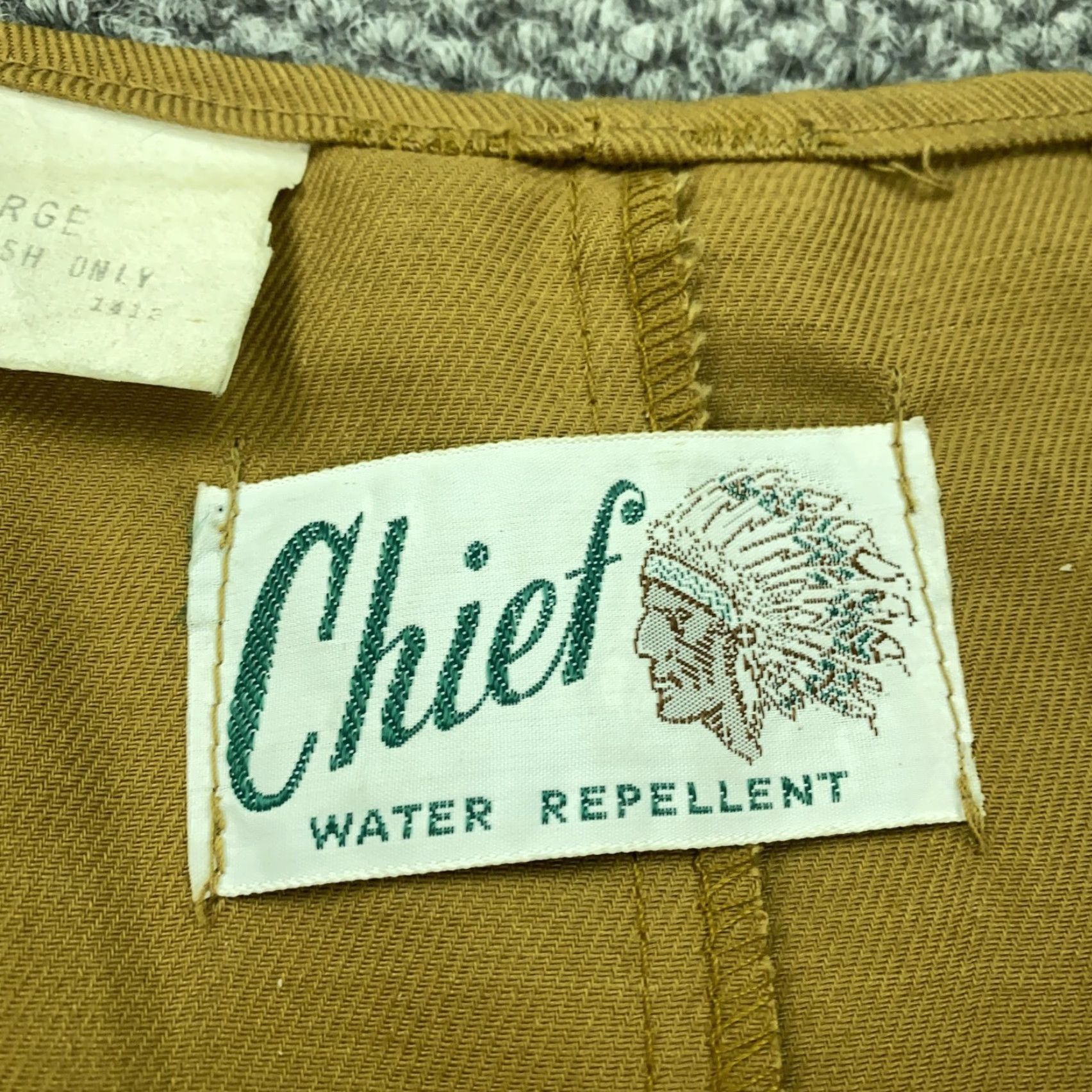 Vintage VINTAGE Chief Hunting Vest Mens Large Brown Shooting Game Bag Shell Loops Field Size US L / EU 52-54 / 3 - 3 Thumbnail