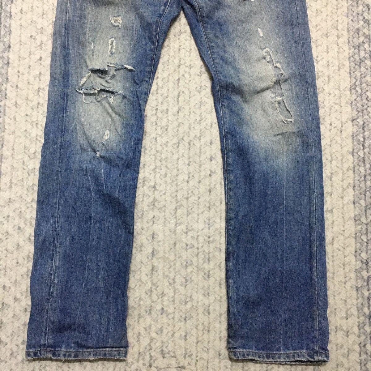 G-Star Distressed 3301 Raw Denim By G-Star Size US 29 - 3 Thumbnail