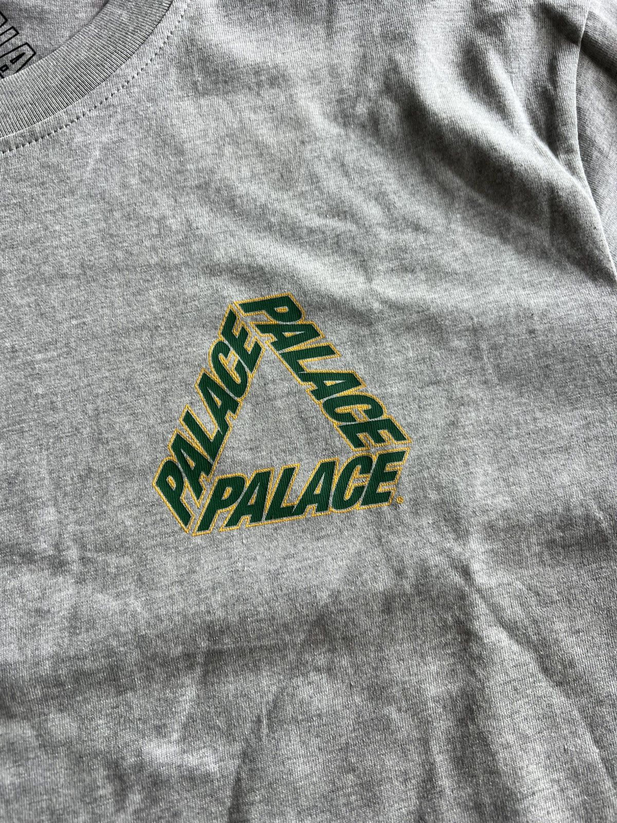 Palace Palace P3- Team shirt Size US L / EU 52-54 / 3 - 2 Thumbnail