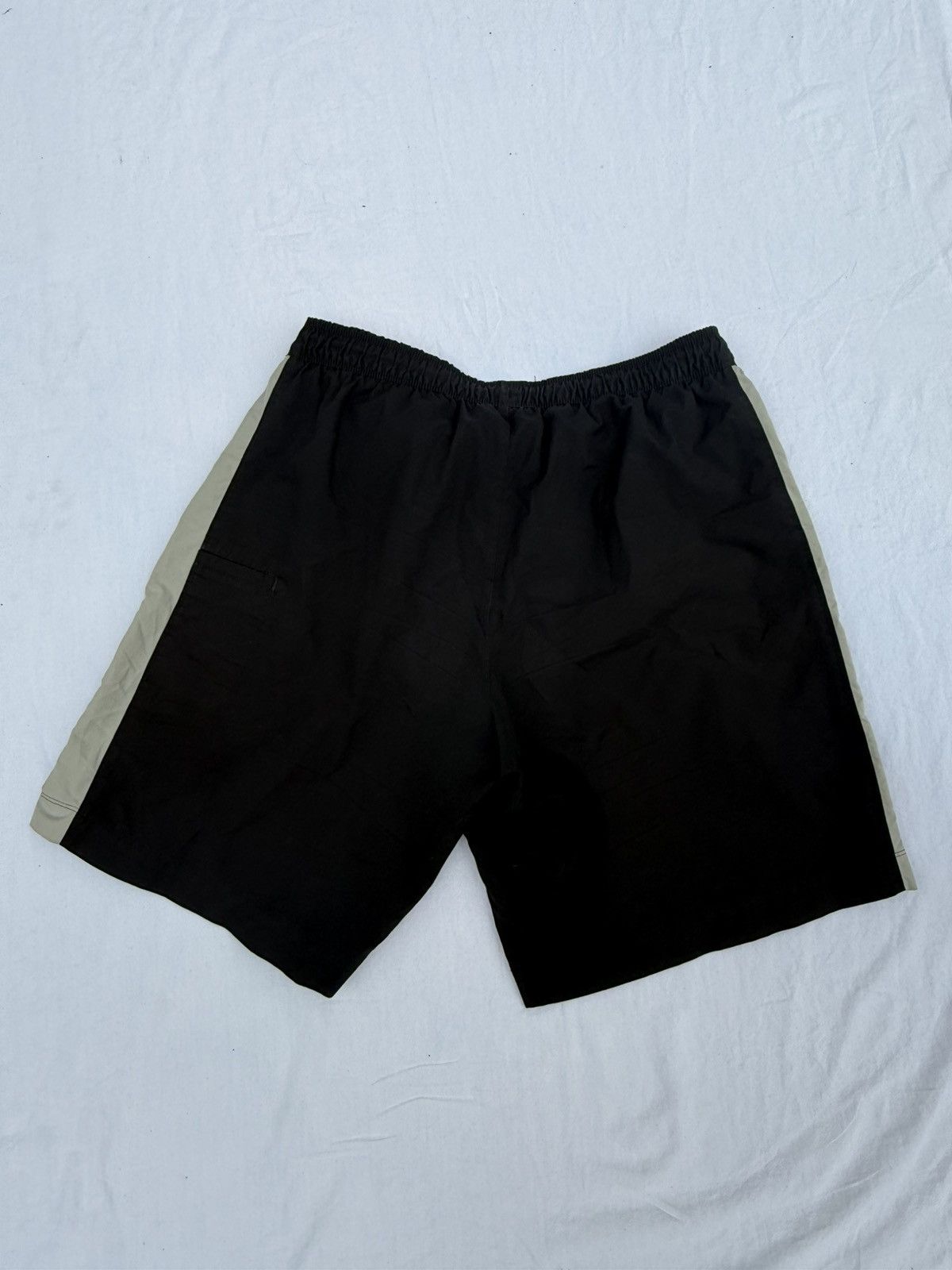 Nike Vintage Nike swim trunks board shorts Size US 34 / EU 50 - 2 Thumbnail