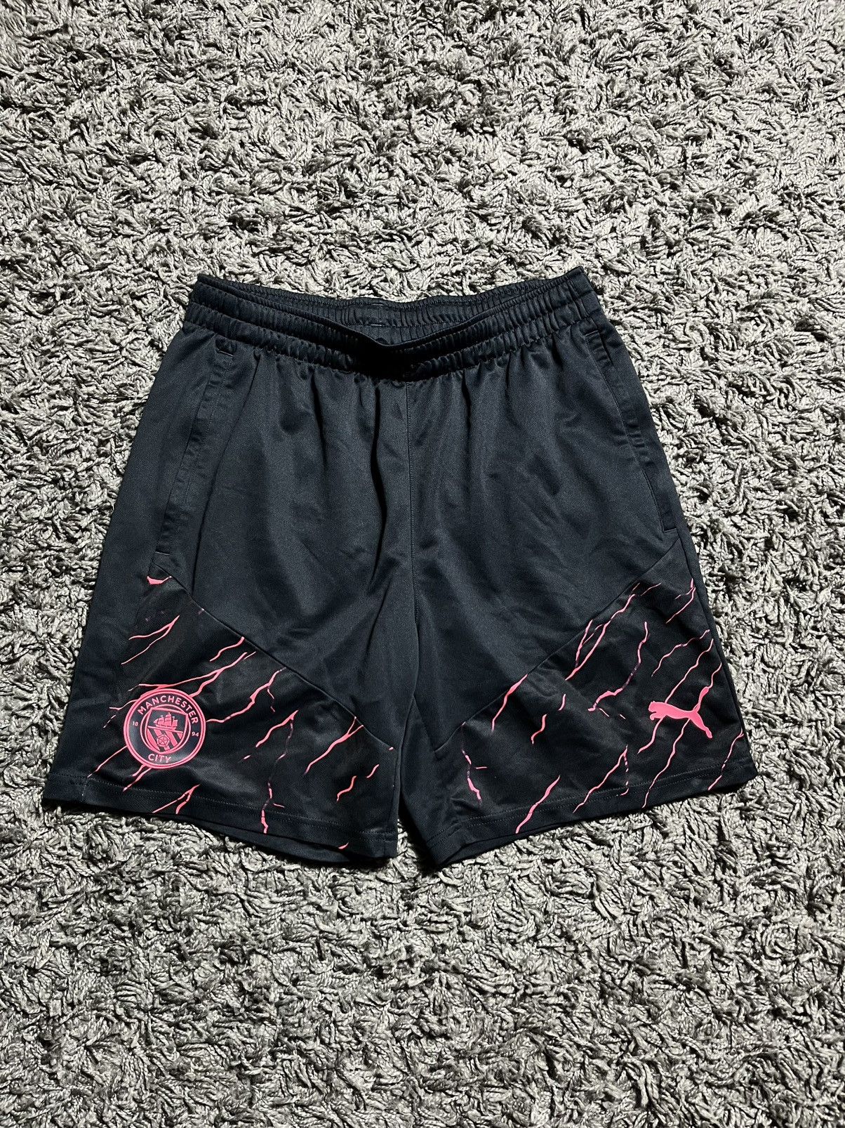 Puma PUMA MANCHESTER CITY TRIKOT SHORTS FOOTBALL AWAY Size US 33 - 1 Thumbnail