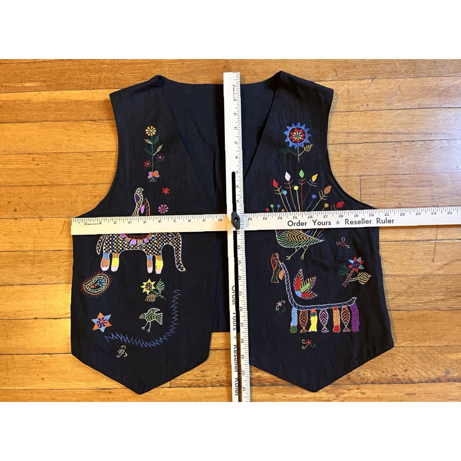 Vintage VINTAGE Aarong Bangladesh Elephant Peacock Embroidered Vest Women’s S Black 90s Size S / US 4 / IT 40 - 7 Thumbnail