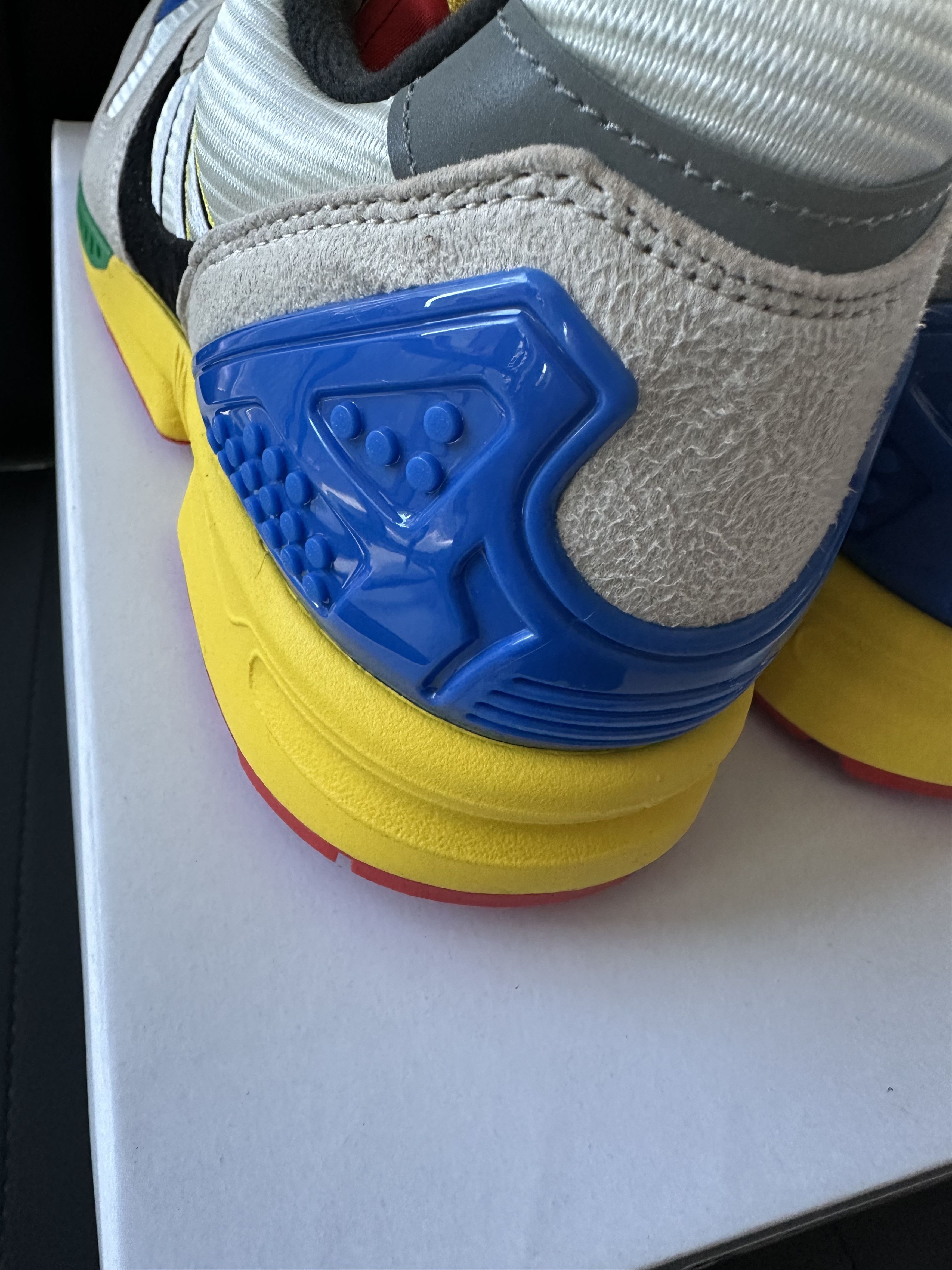 Adidas × LEGO ADIDAS ZX 8000 LEGO Size US 9 / EU 42 - 8 Thumbnail