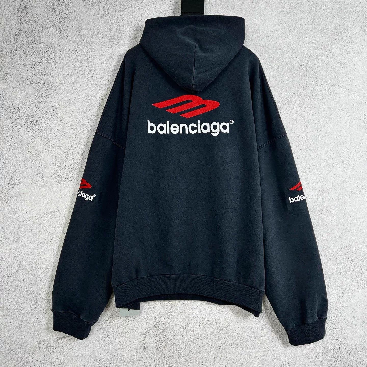 Balenciaga BLCG 23FW 3b Embroidery Logo Hoodie 4 Size US XL / EU 56 / 4 - 2 Thumbnail