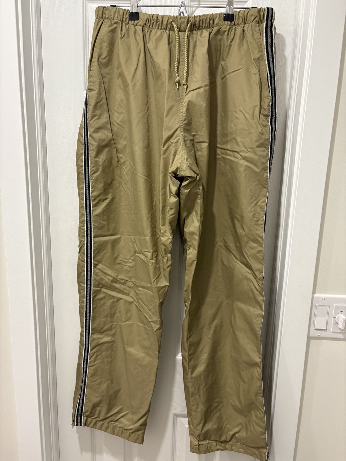 Old Navy Vintage 1999 Old Navy lined sweatpants size 32x32 Size US 32 / EU 48 - 1 Thumbnail