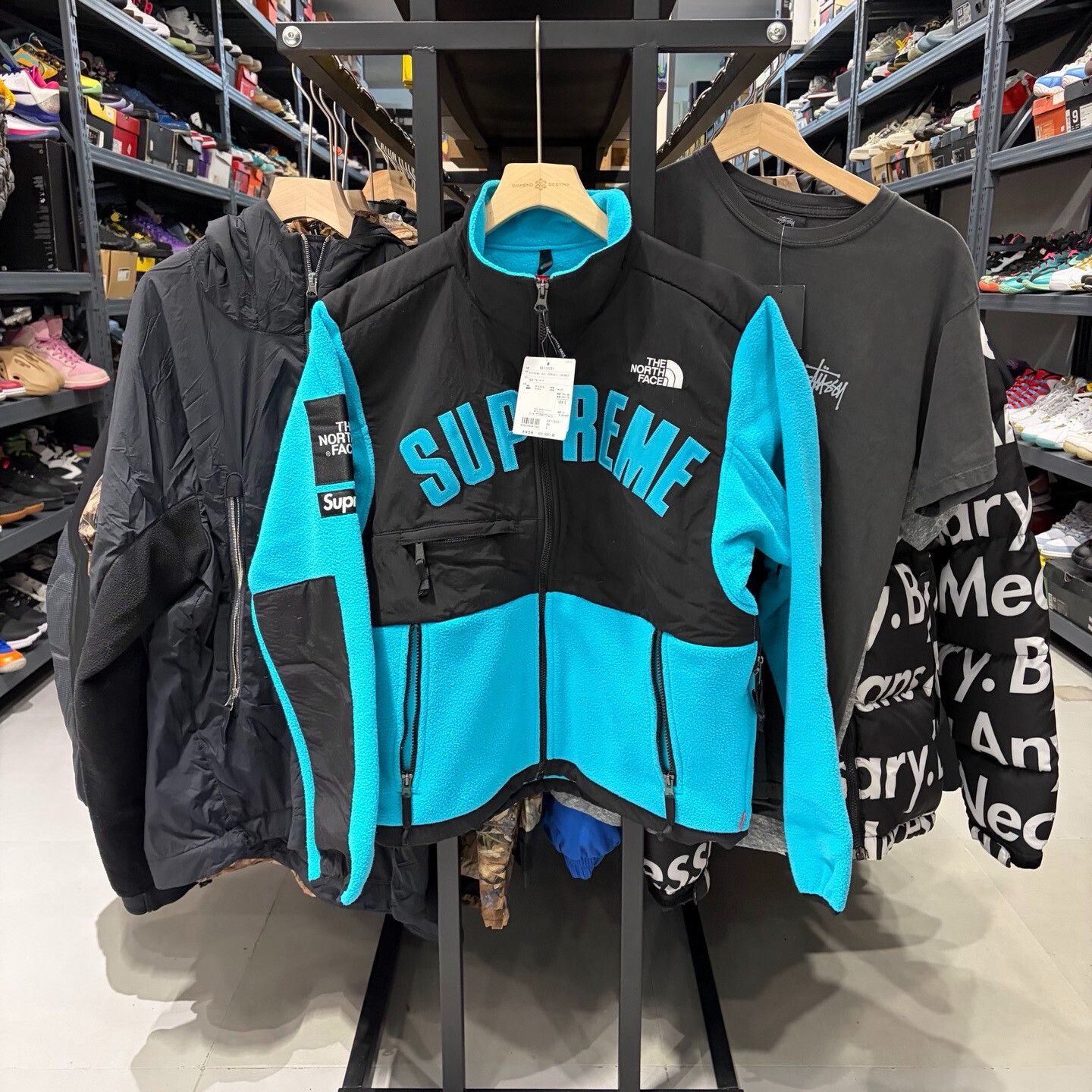 Supreme Supreme Blue Light Jacket s Men Size US S / EU 44-46 / 1 - 1 Thumbnail
