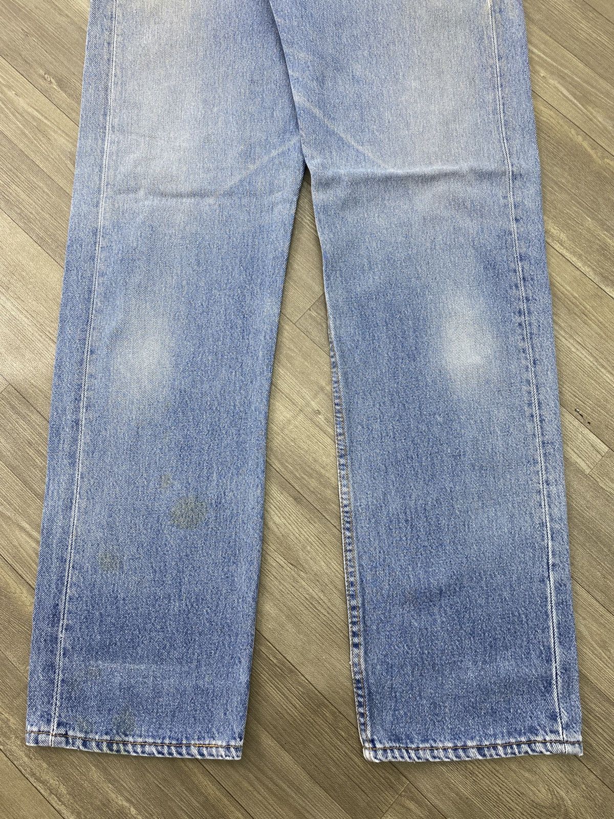 Levi's Vintage Clothing 🇺🇸1990s Vintage Levis 501 USA Straight 32x33 Light Blue Jeans Size US 30 / EU 46 - 5 Thumbnail