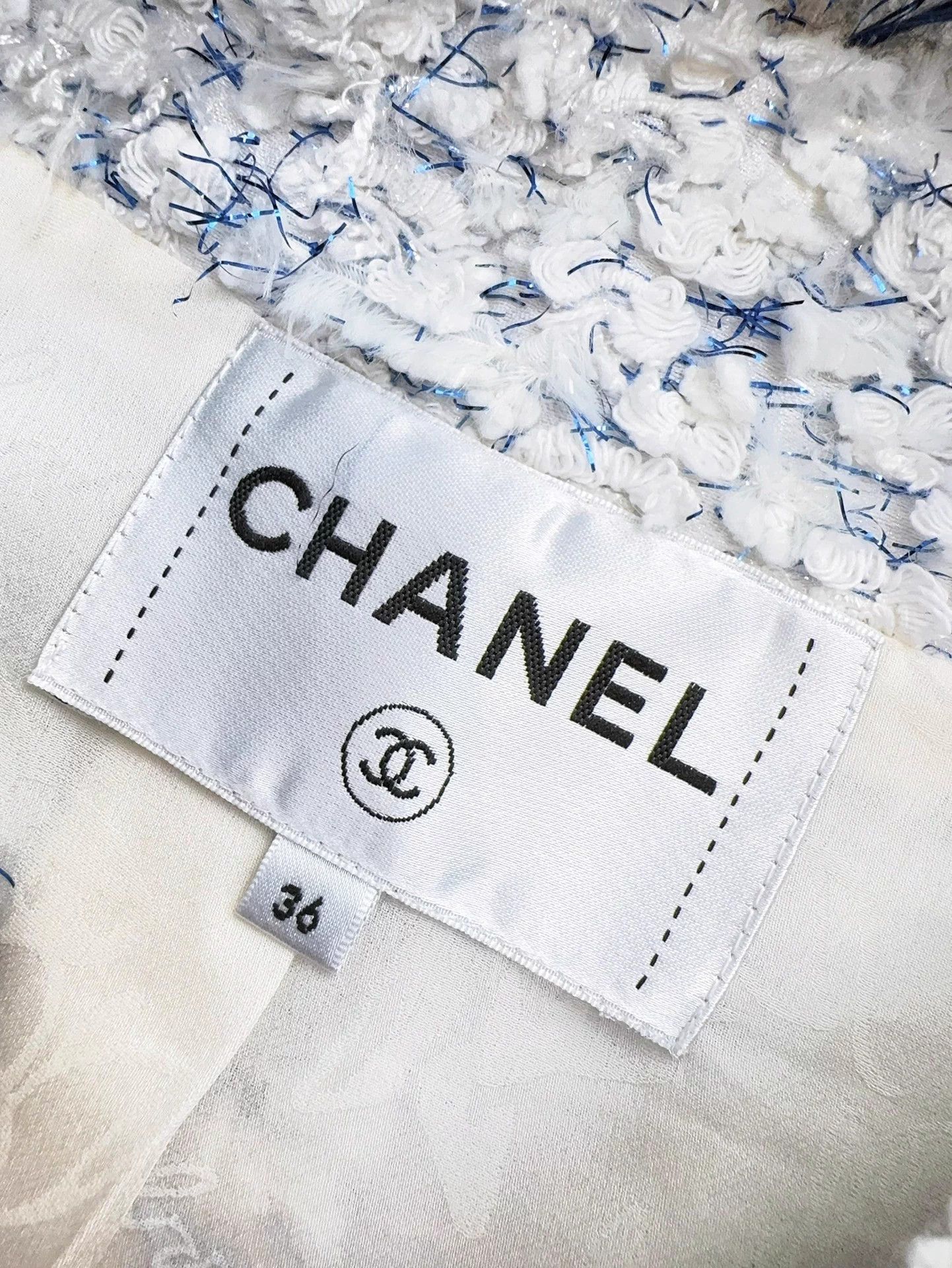 Chanel Chanel 18s Waterfall Blue/White Tassel-Tweed 8sleeve Jacket Size XS / US 0-2 / IT 36-38 - 5 Thumbnail