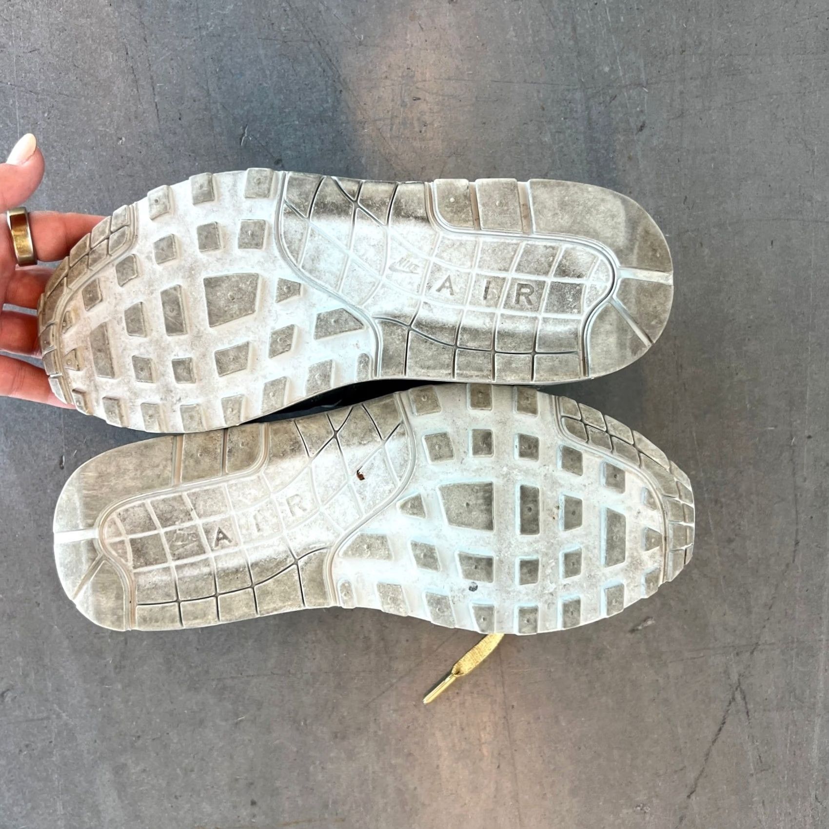 Nike VINTAGE Nike Air Max 1 LX Metallic Gold Platinum Running Sneakers Womens 8.5 Nike Air Max 1 LX Metallic Gold Platinum Running Sneakers Womens 8.5 Size US 9 / IT 39 - 6 Thumbnail