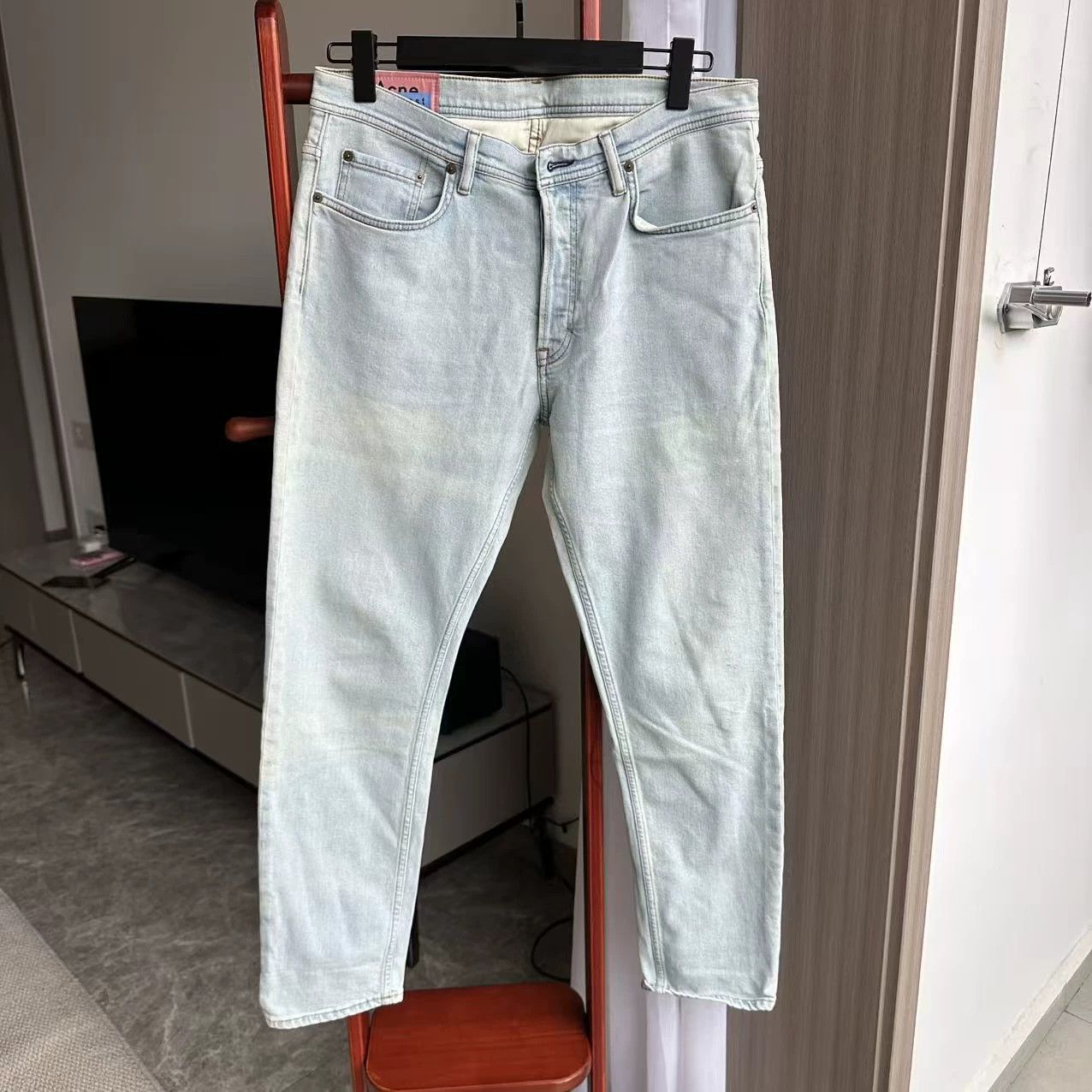 Acne Studios Acne Studios Washed White Jeans 32 Kanye West 99N Size 24" / US 00 / IT 34 - 1 Thumbnail